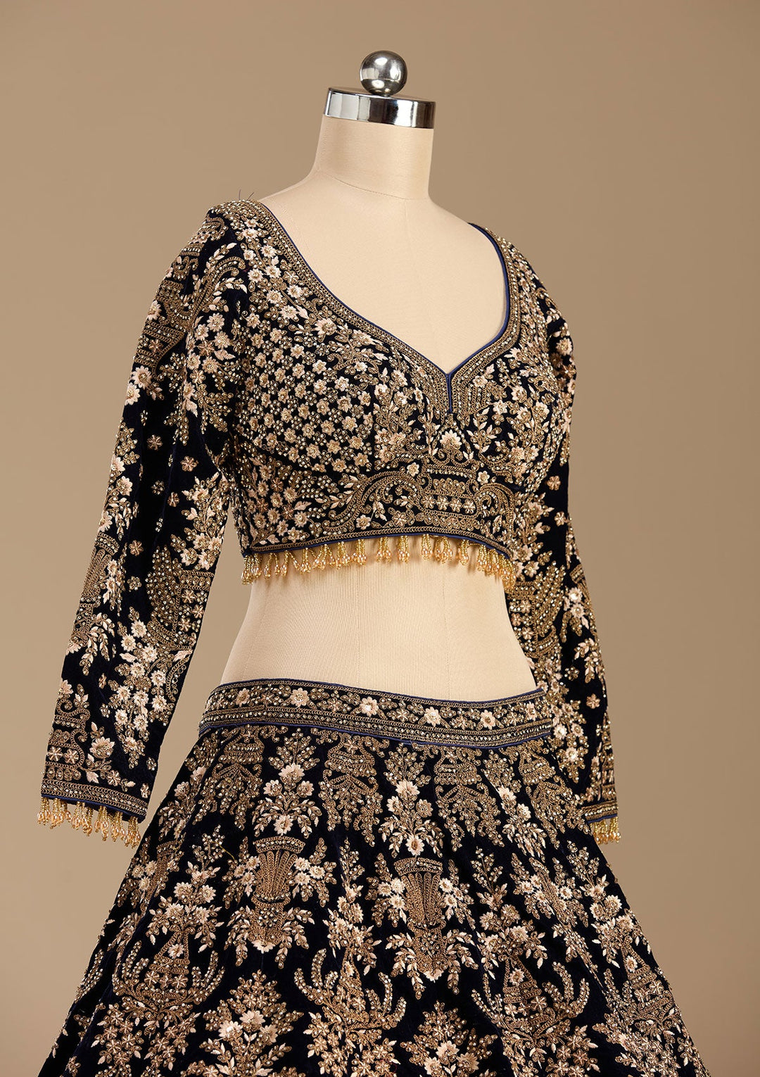 Blue Cording Velvet Readymade Lehenga-koskii