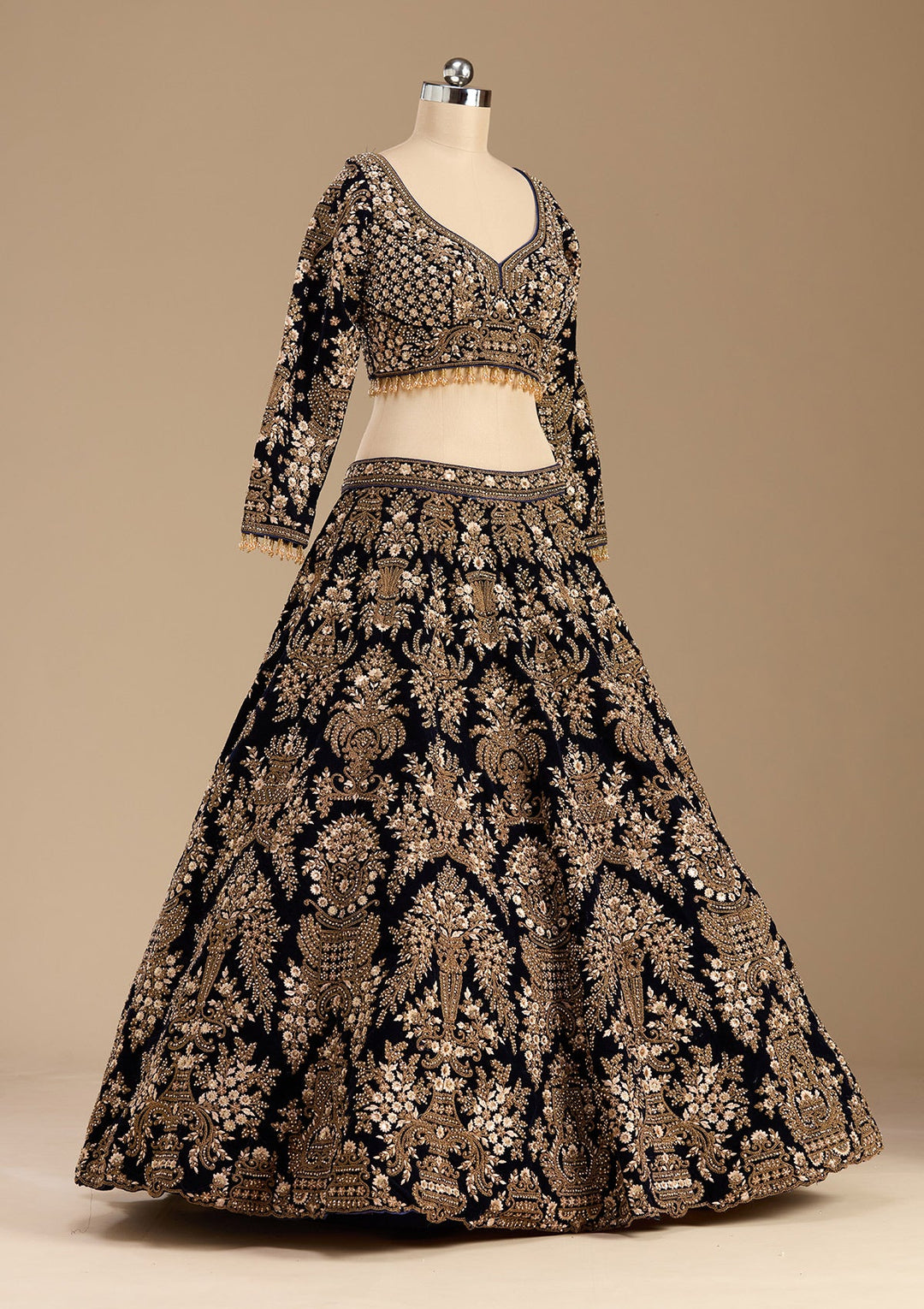 Blue Cording Velvet Readymade Lehenga-koskii