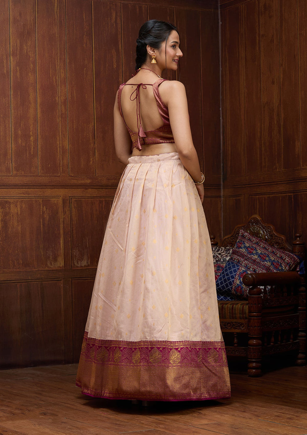 Pink Threadwork Linen Unstitched Salwar Suit-koskii