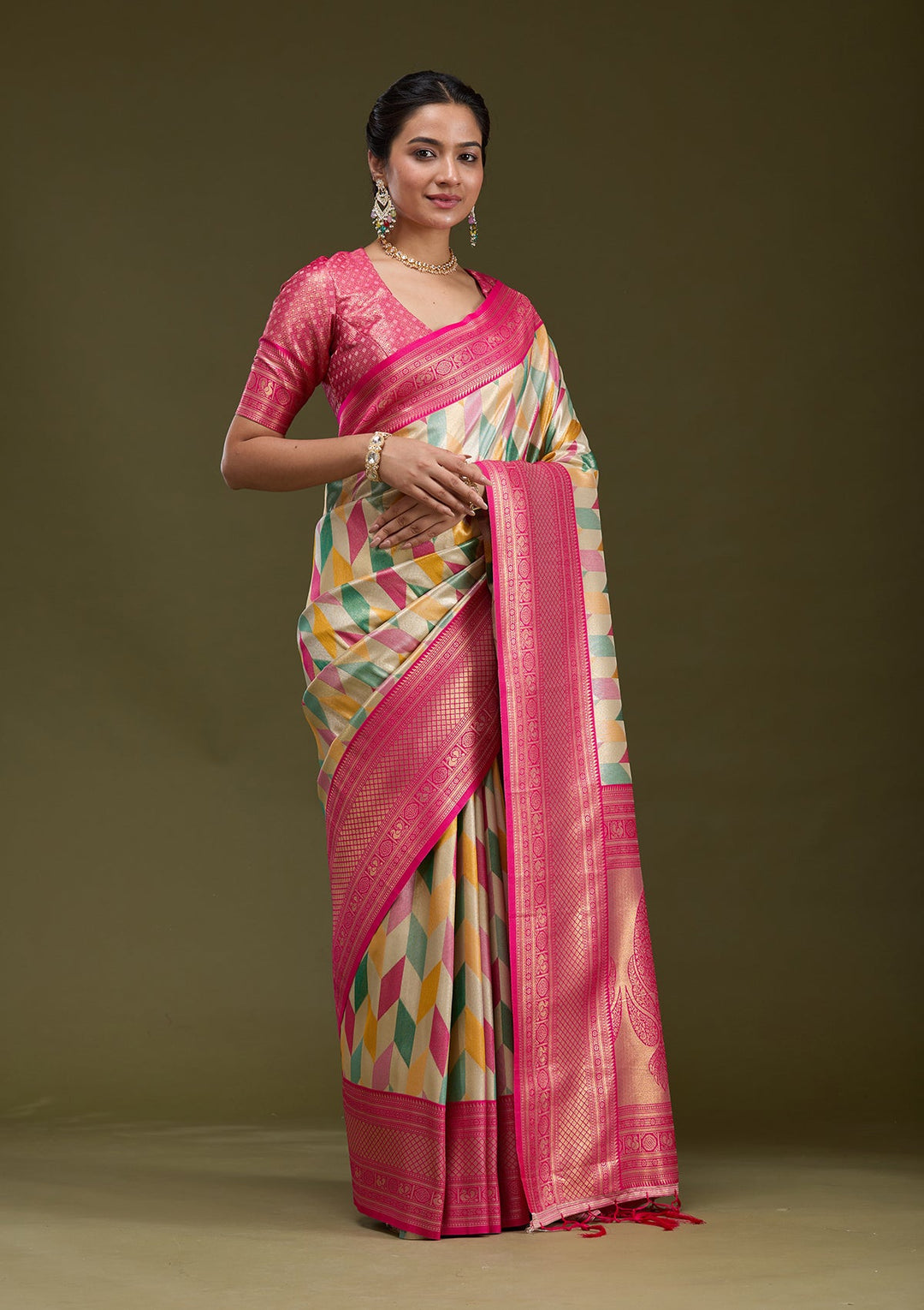 Magenta Pink Zariwork (Gold) Silk Silk_Saree-koskii