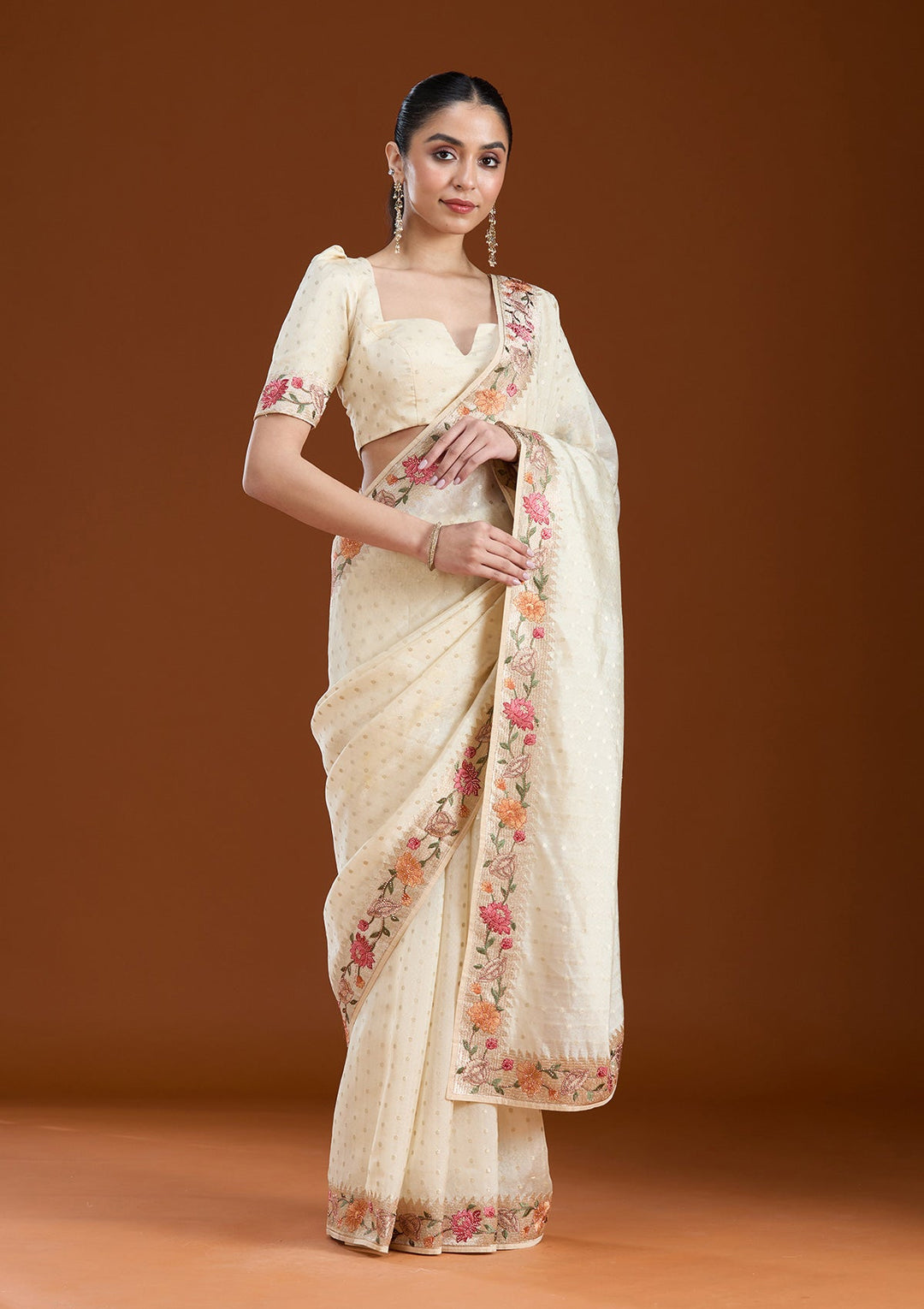 Cream Threadwork Tissue Saree-koskii