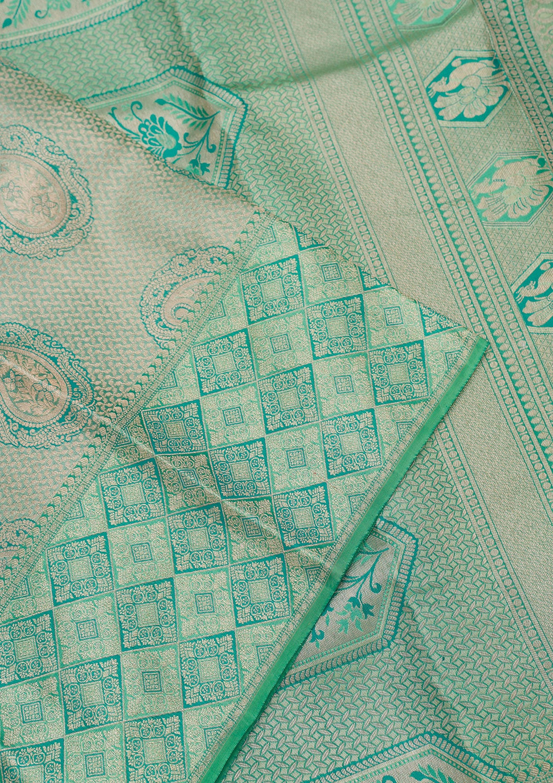 Pista Green Zariwork Pure Silk Saree-Koskii