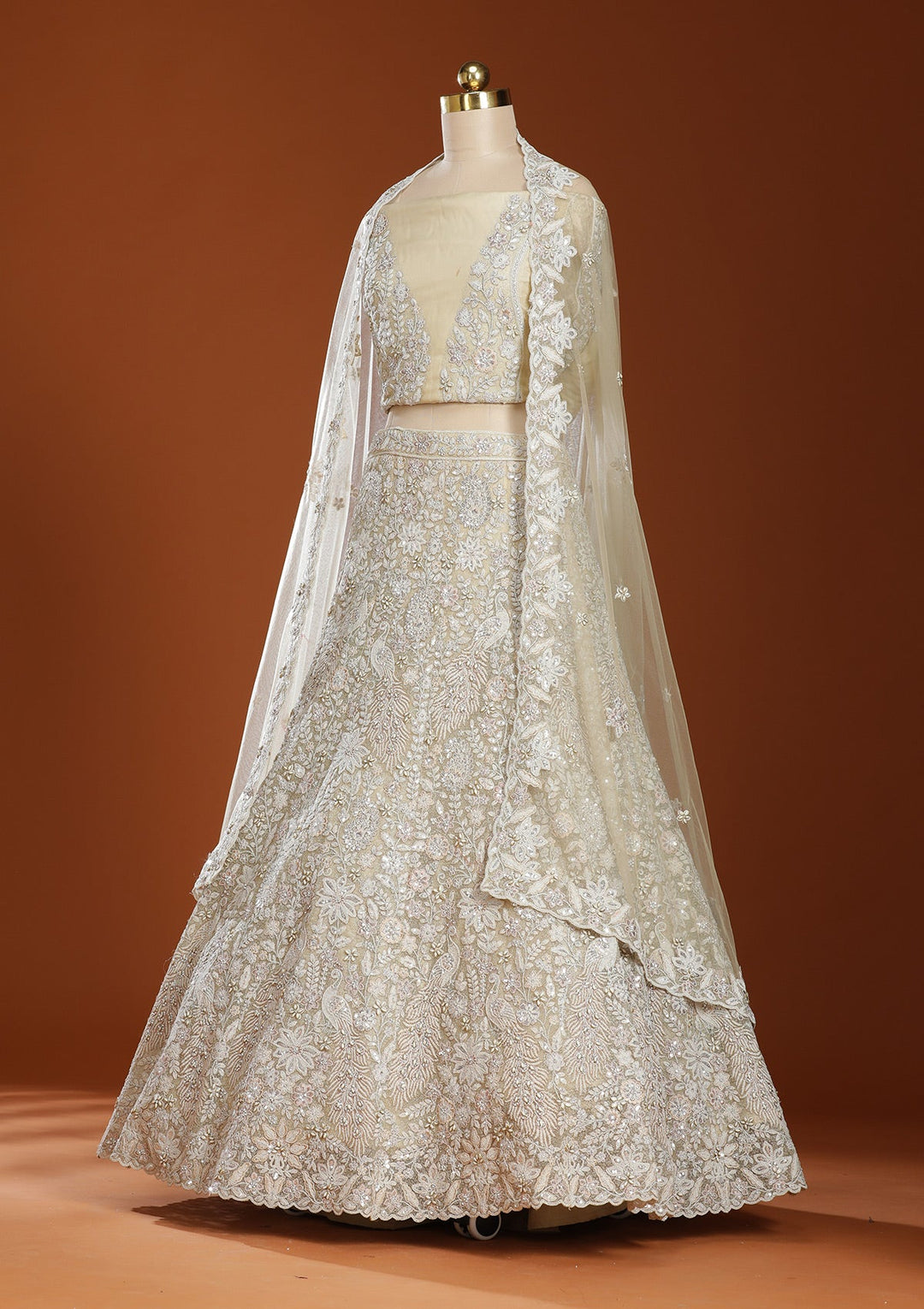 Off White Threadwork Net Readymade Lehenga-koskii