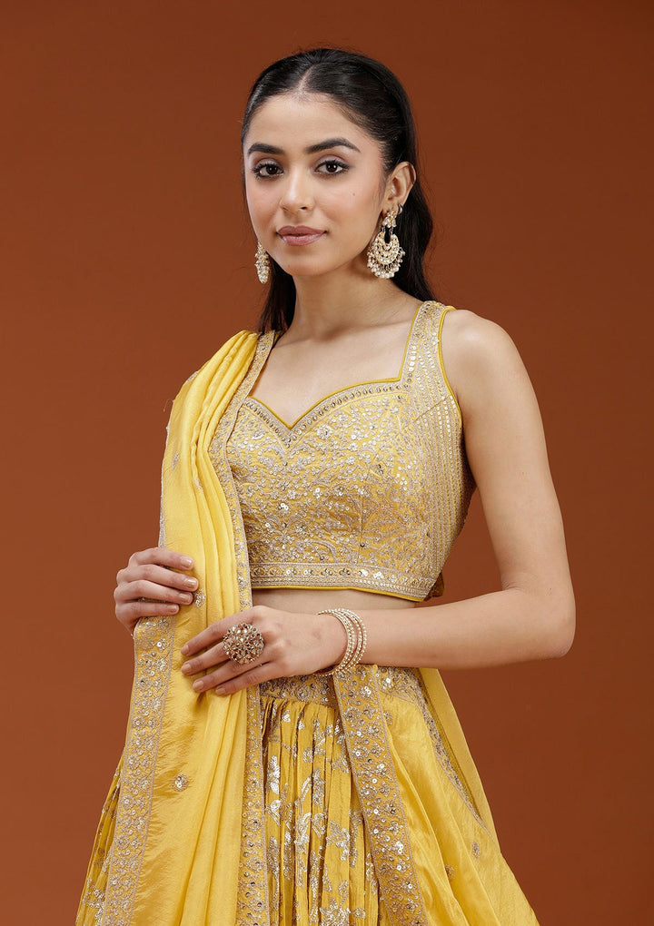 Yellow Sequins Shimmer Readymade Lehenga-koskii