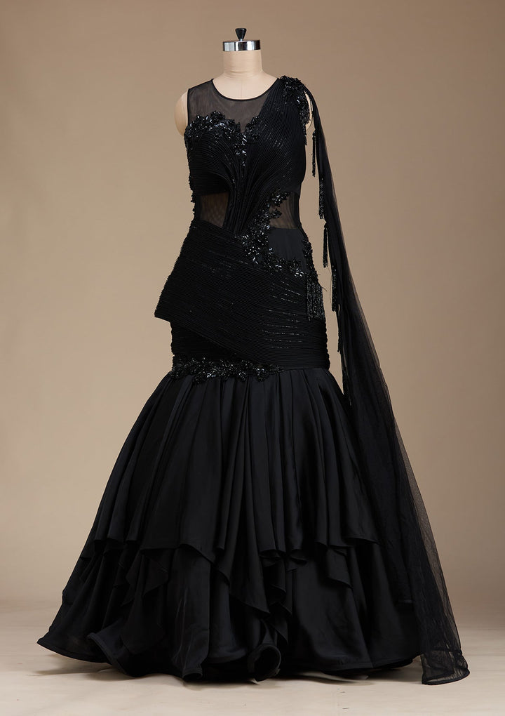 Black Sequins Satin Gown-koskii