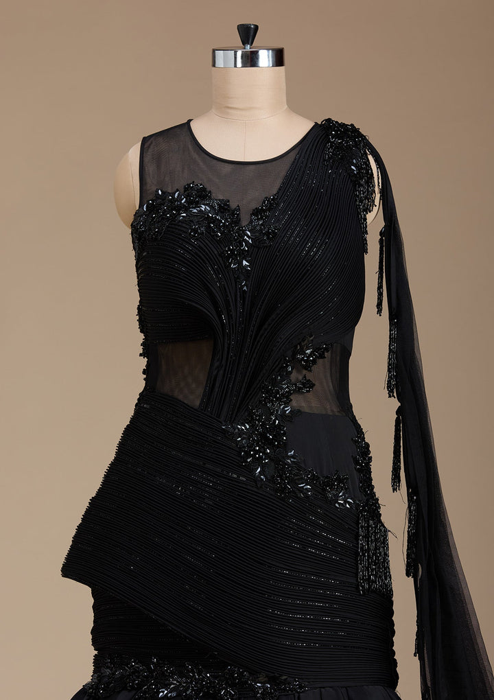 Black Sequins Satin Gown-koskii