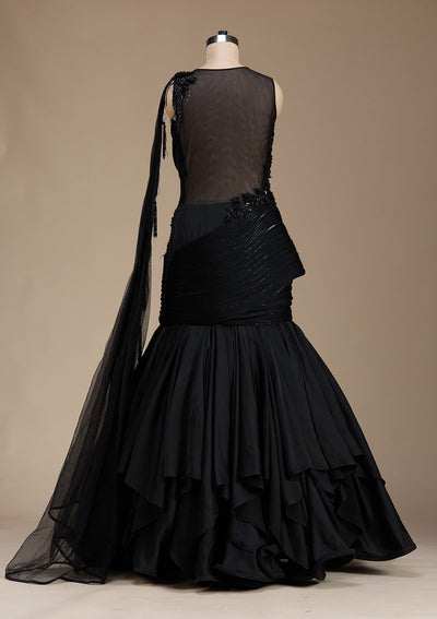 Black Sequins Satin Gown-koskii