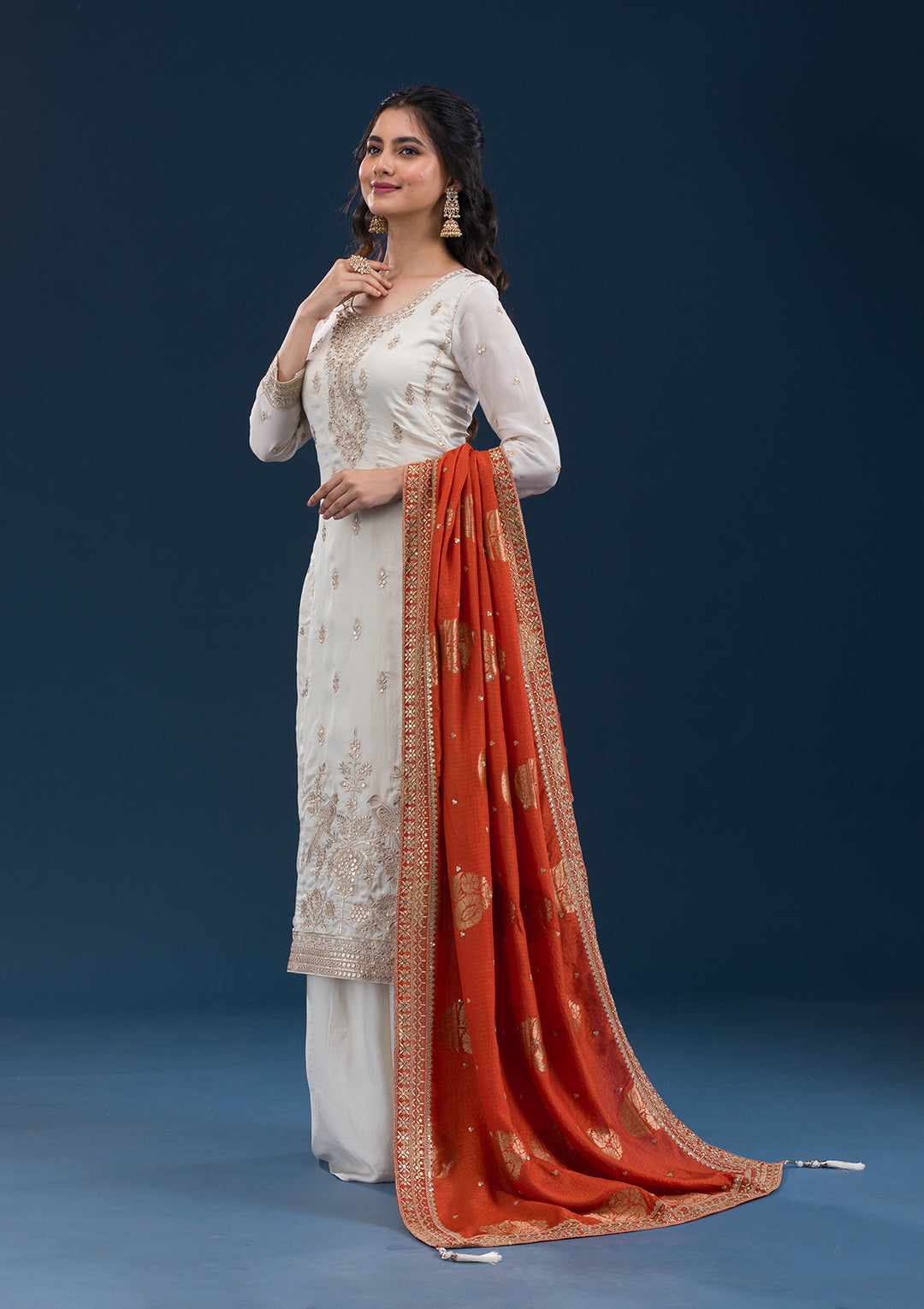 Off White Zariwork Semi Crepe Readymade Salwar Suit