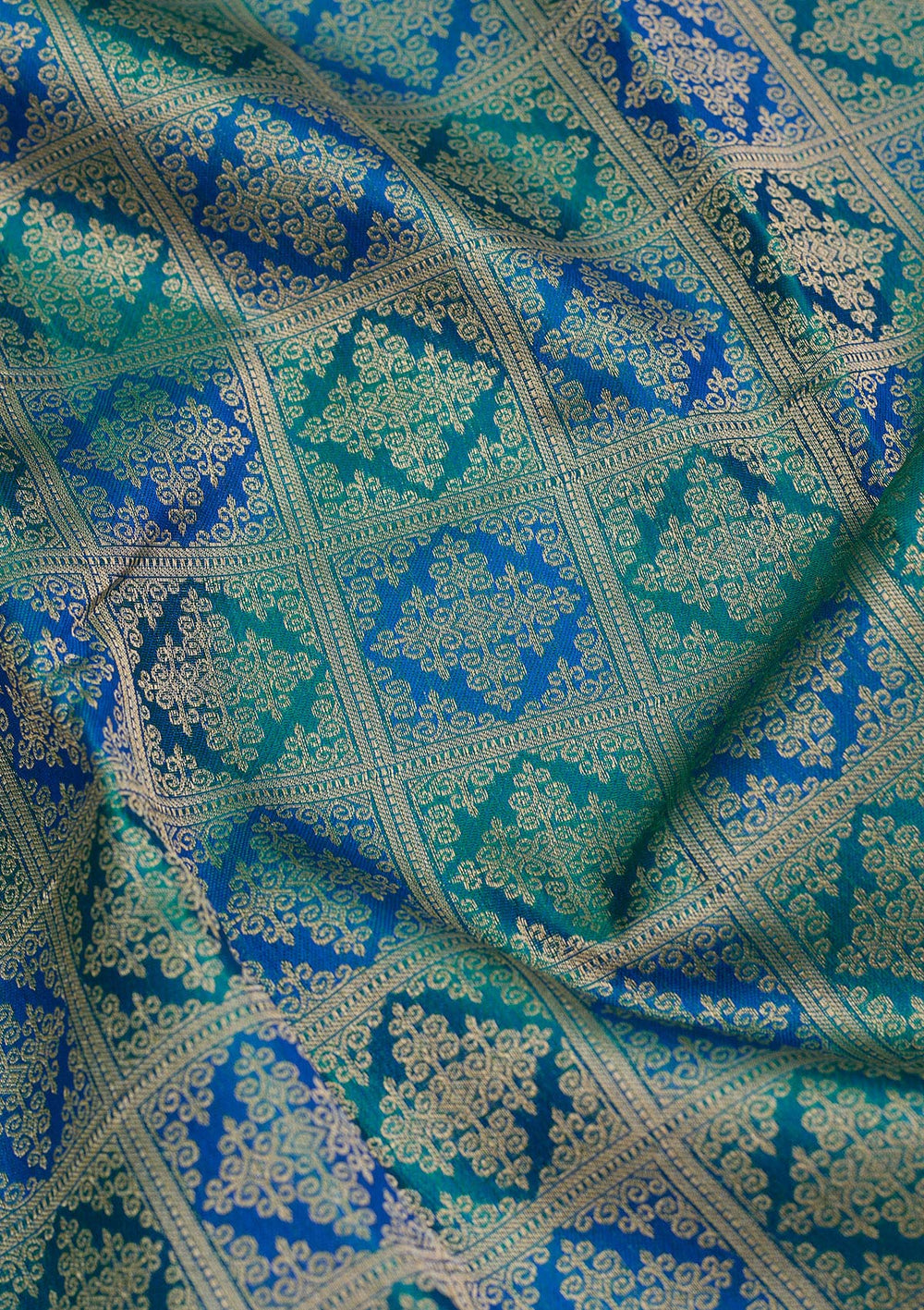 Peacock Green Zariwork Pure Silk Saree-Koskii