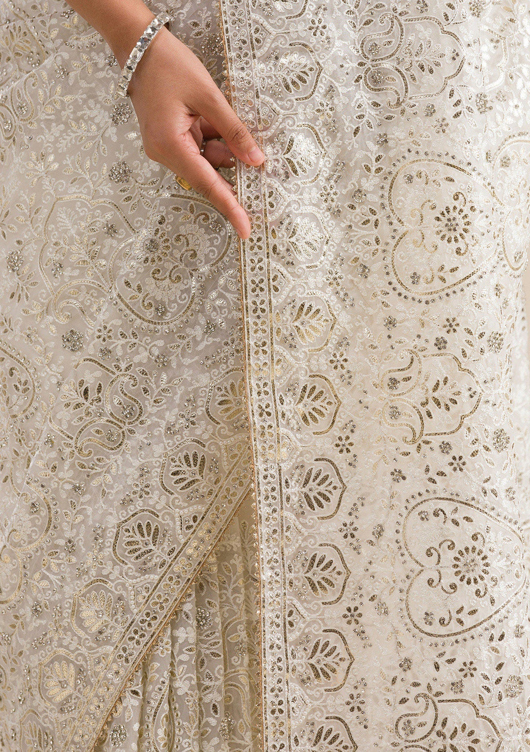 Off White Threadwork Tissue Saree-Koskii