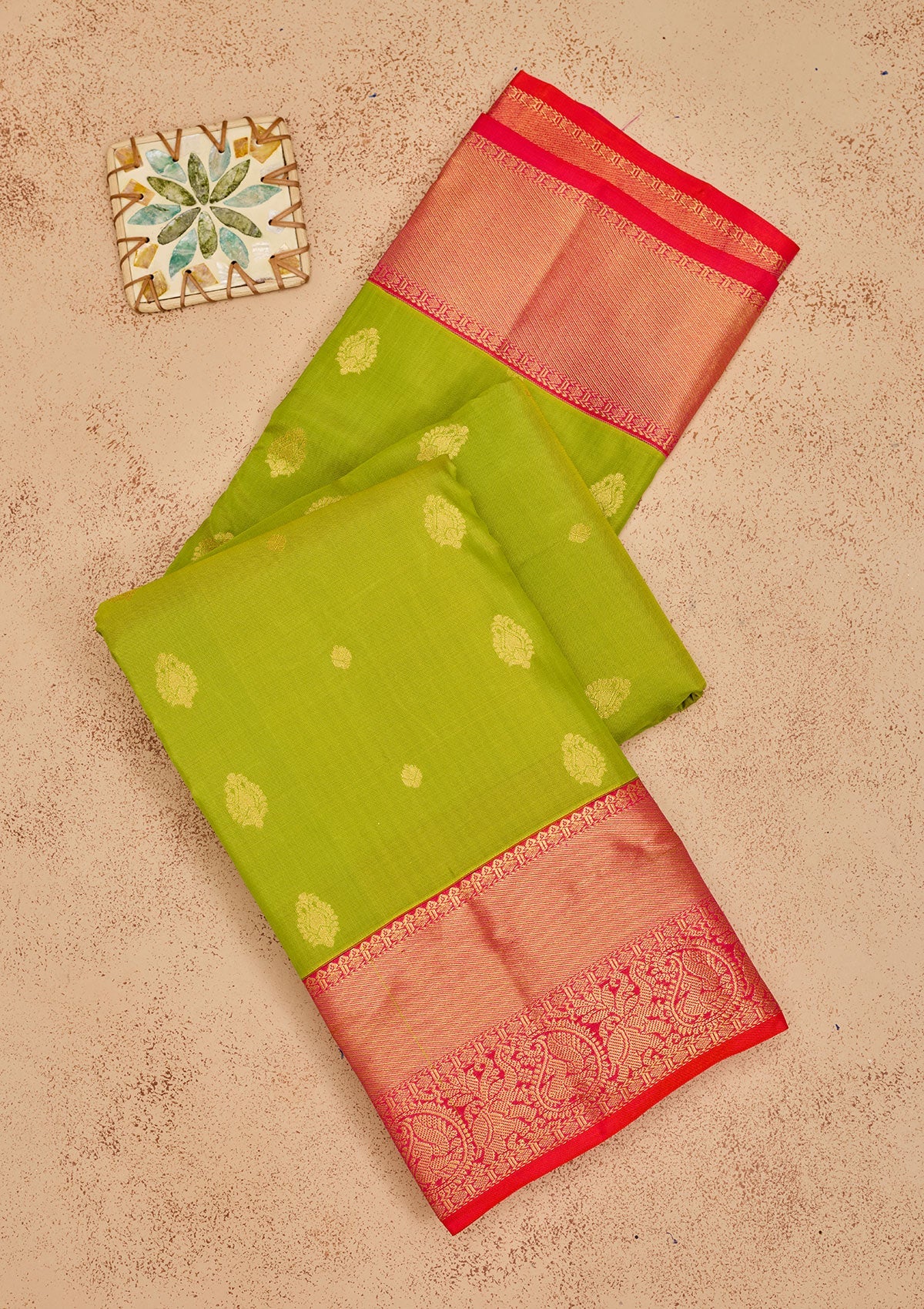 Parrot Green Zariwork Pure Silk Saree-Koskii