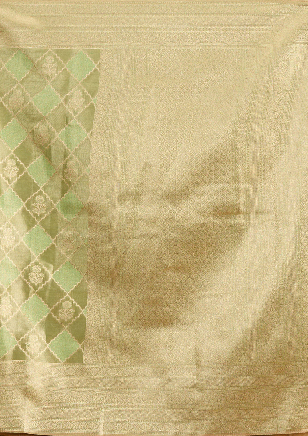 Leaf Green Zariwork Tissue Saree