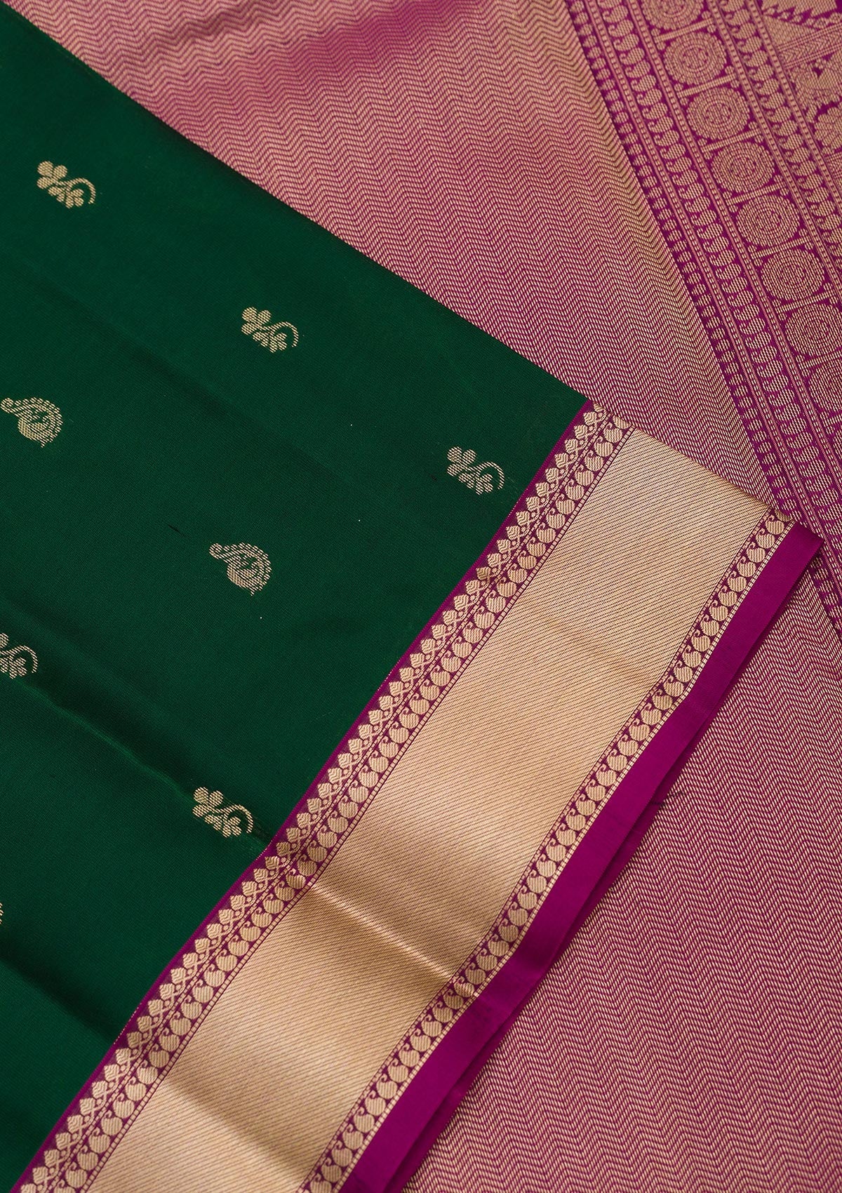 Bottle Green Zariwork Pure Silk Saree-Koskii