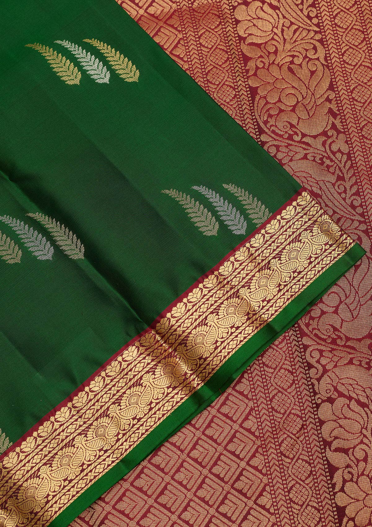 Bottle Green Zariwork Pure Silk Saree-Koskii