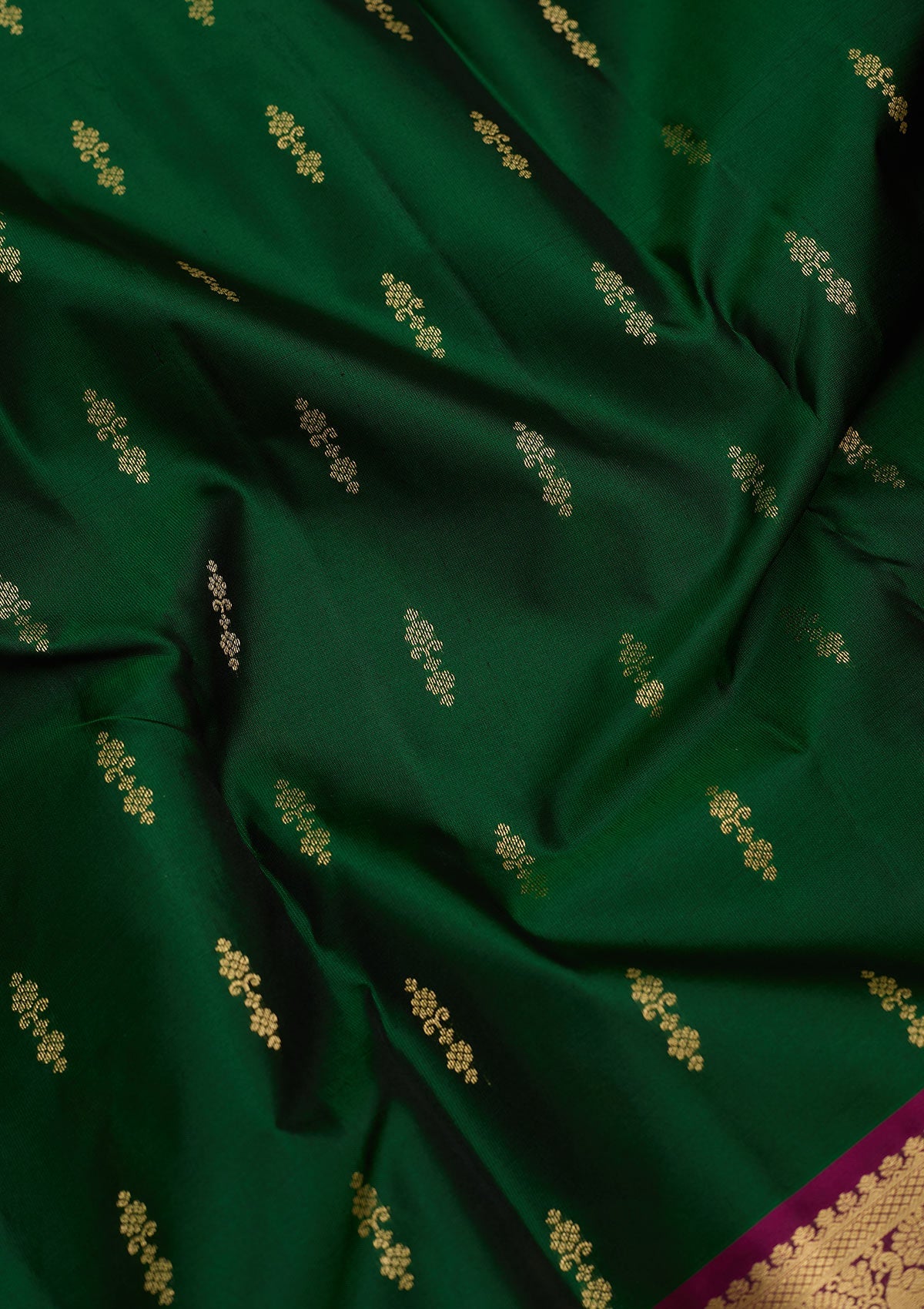 Bottle Green Zariwork Pure Silk Saree-Koskii