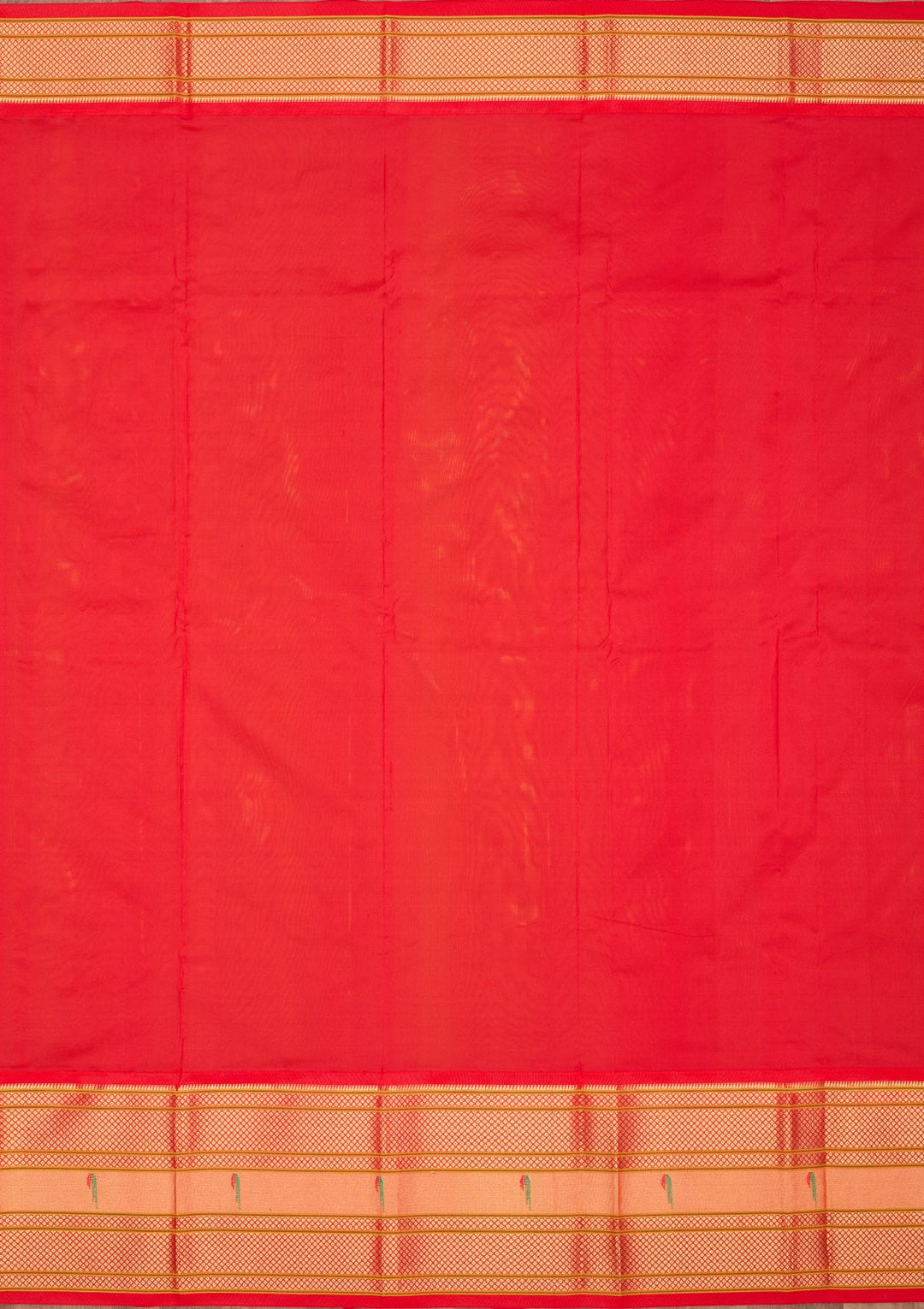 Parrot Green Zariwork Pure Silk Saree-Koskii