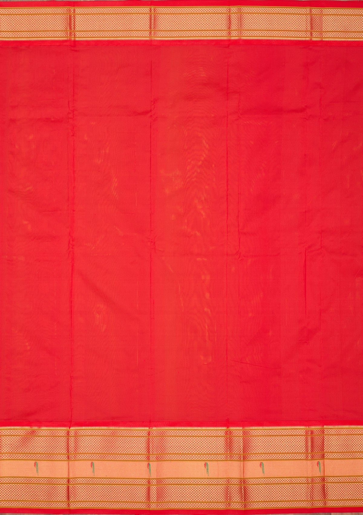 Parrot Green Zariwork Pure Silk Saree-Koskii