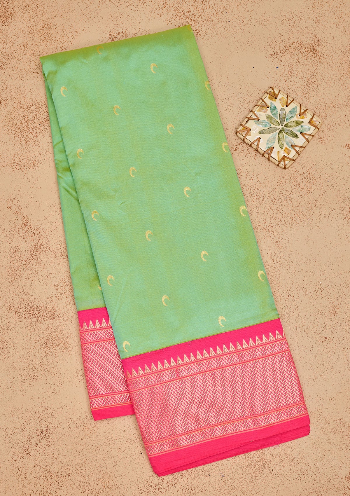 Peacock Green Zariwork Pure Silk Saree-Koskii