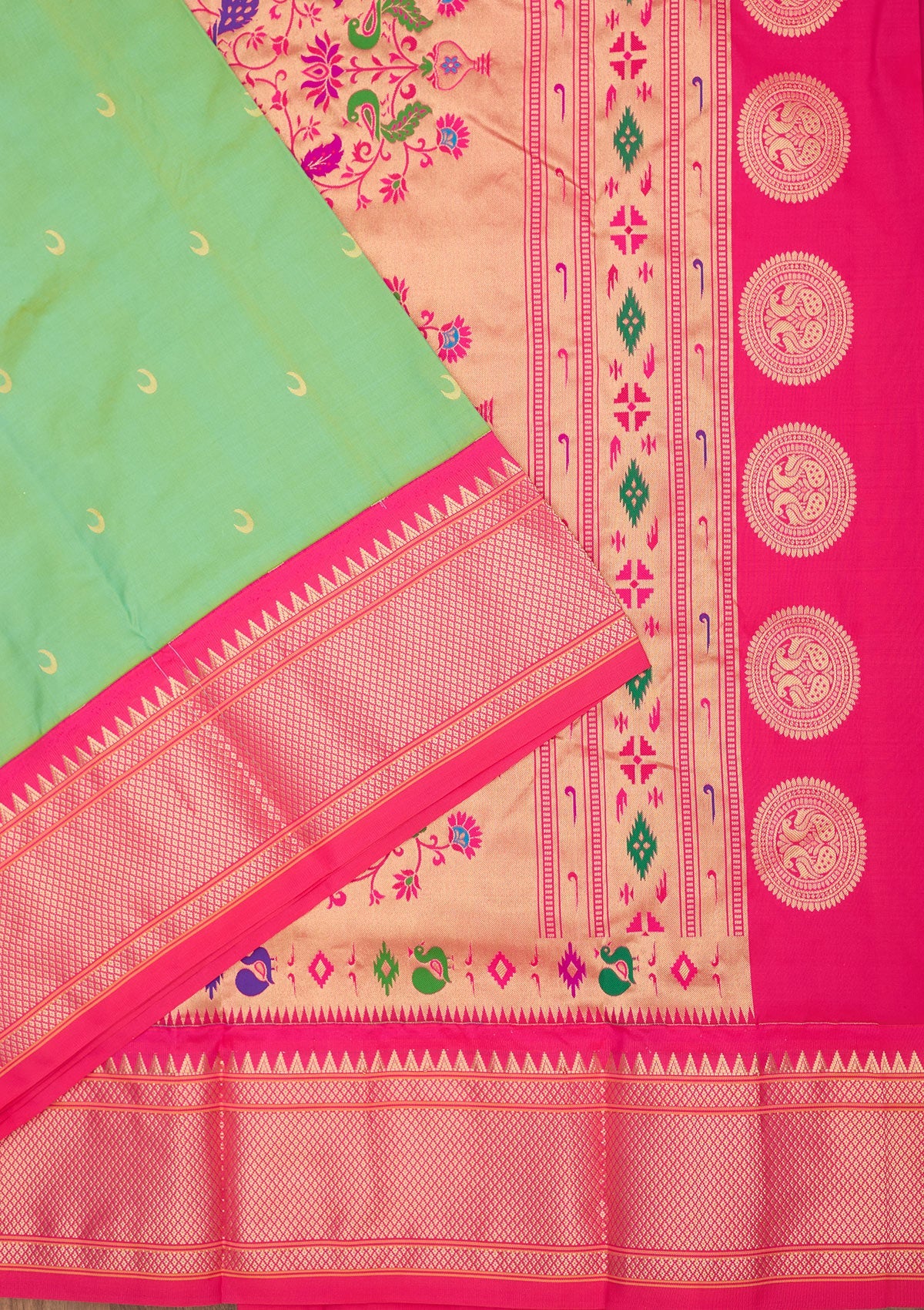 Peacock Green Zariwork Pure Silk Saree-Koskii
