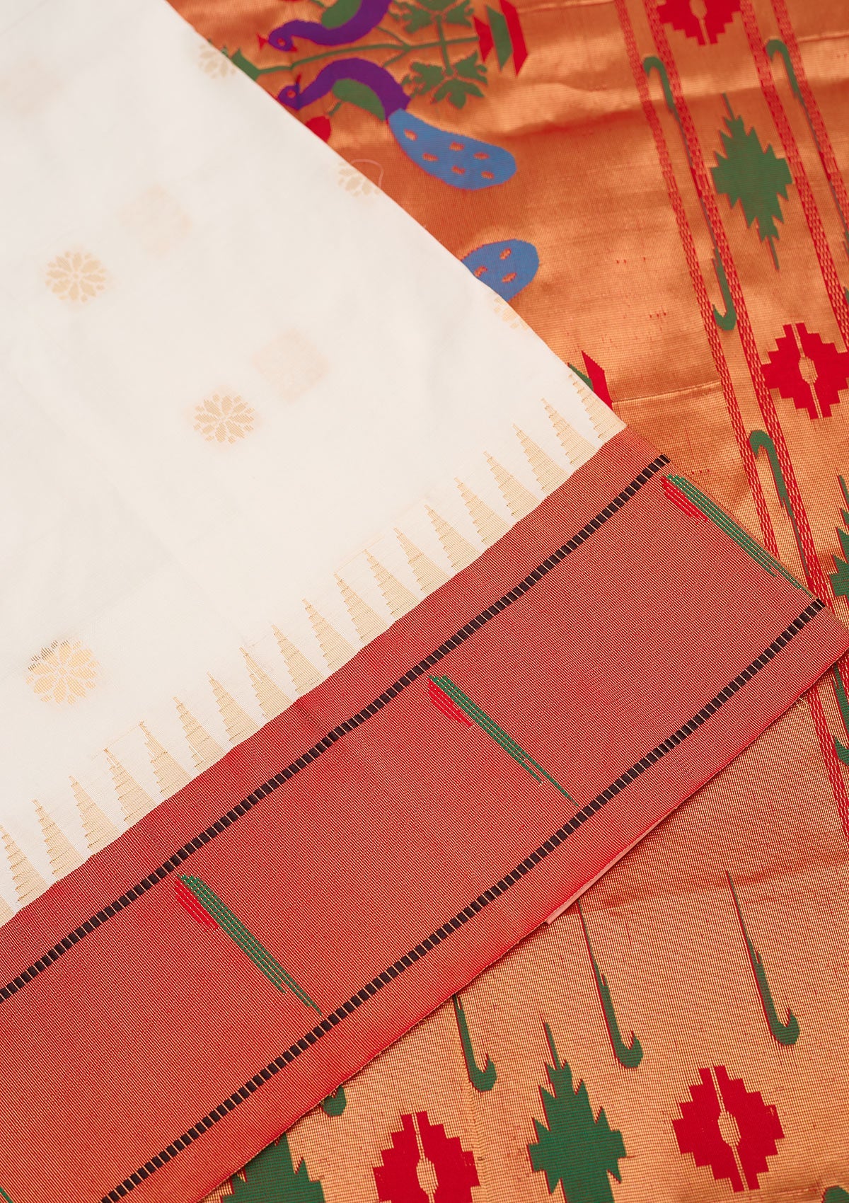 Off White Zariwork Pure Silk Saree-Koskii