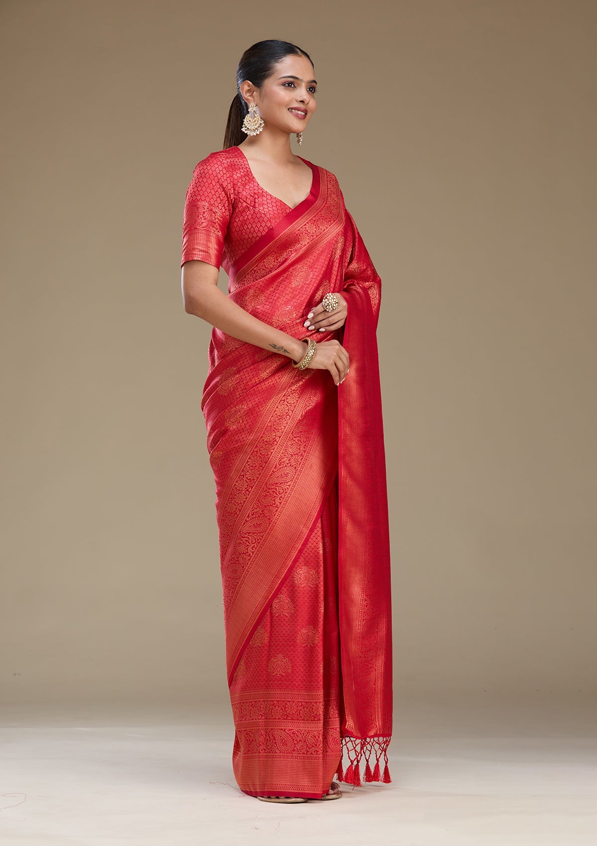 Off White Zariwork Art Silk Saree-Koskii