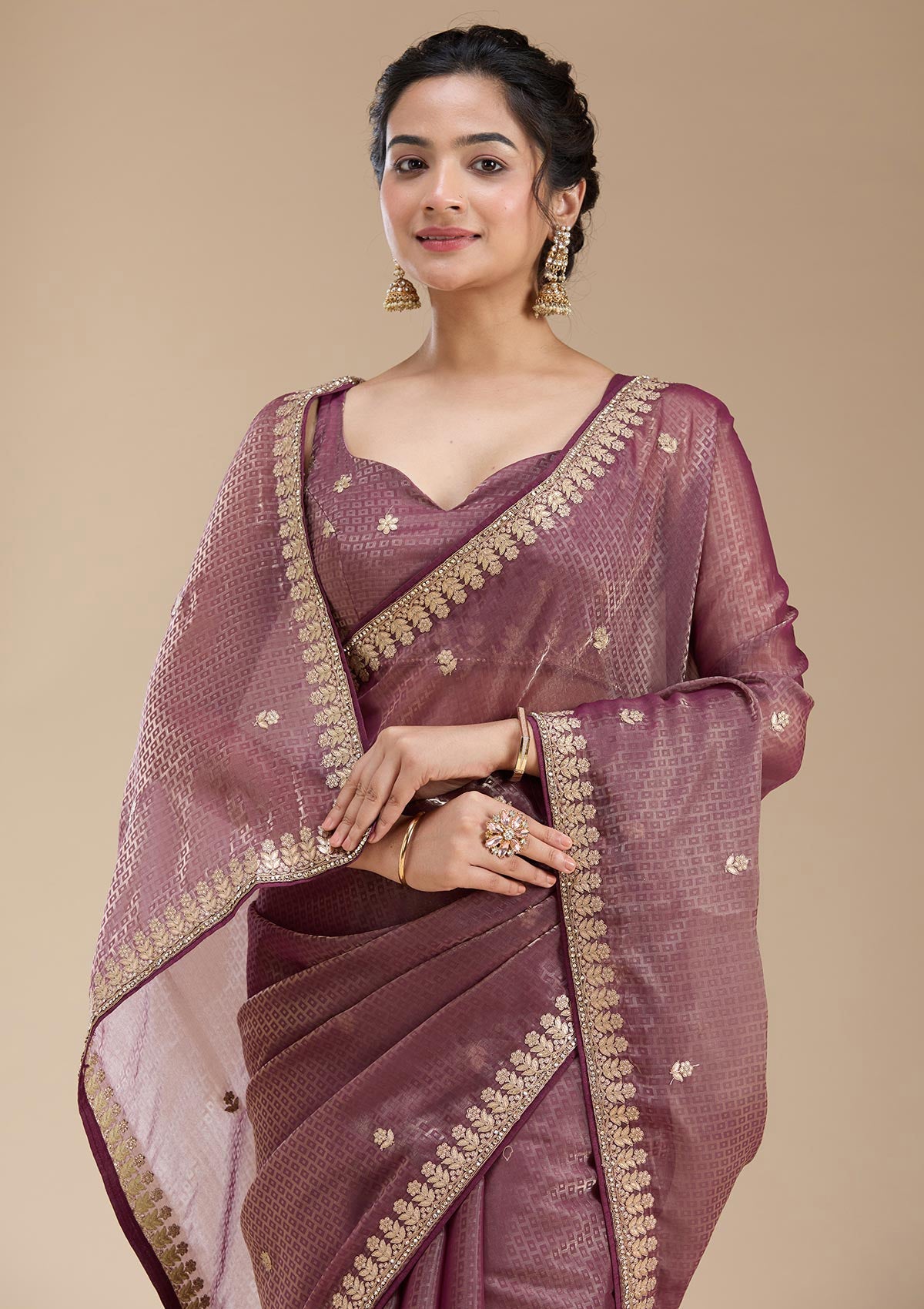 Wine Gotapatti Organza Saree-koskii