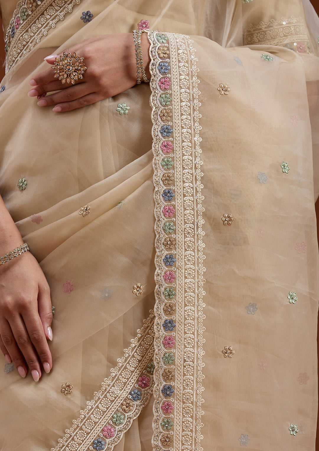 Beige Threadwork Tissue Saree-koskii