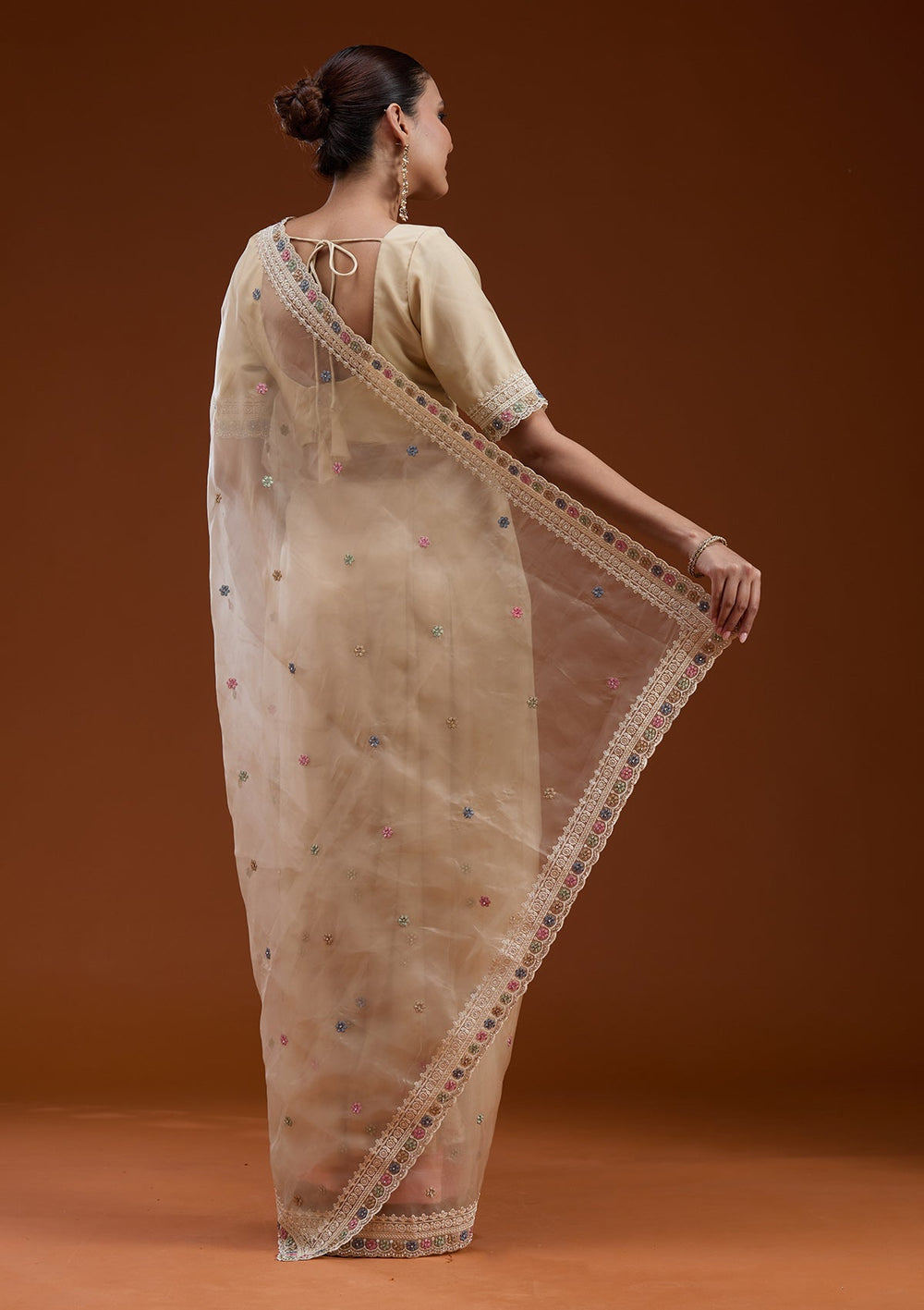 Beige Threadwork Tissue Saree-koskii