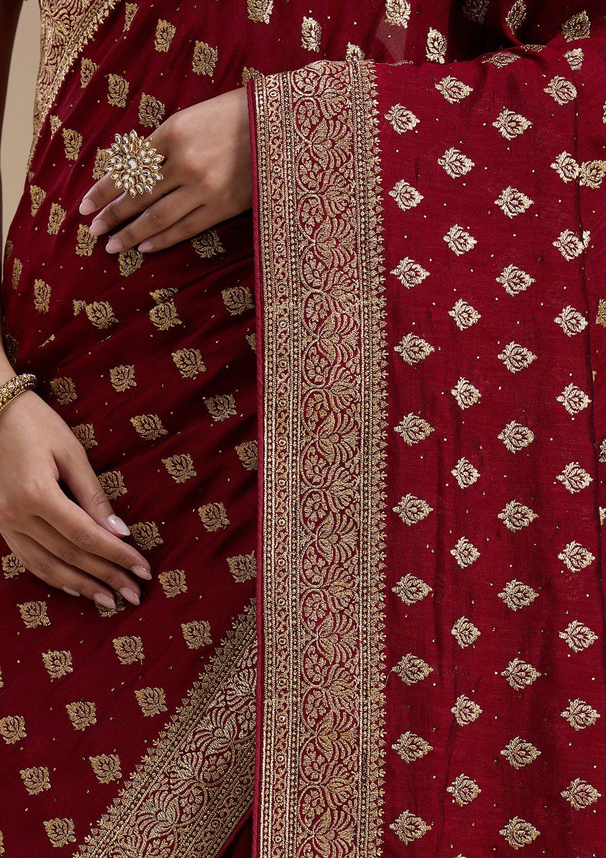 kosariii✴︎ Maroon Zariwork (Gold) Soft Raw Silk Saree – Koskii