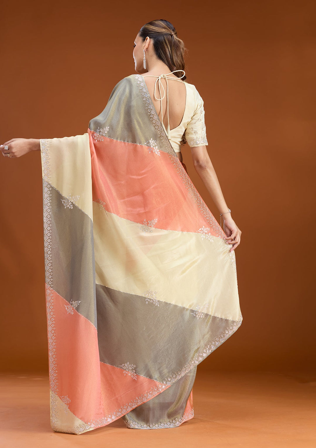 Gajari Pink Stonework (Silver) Tissue Saree