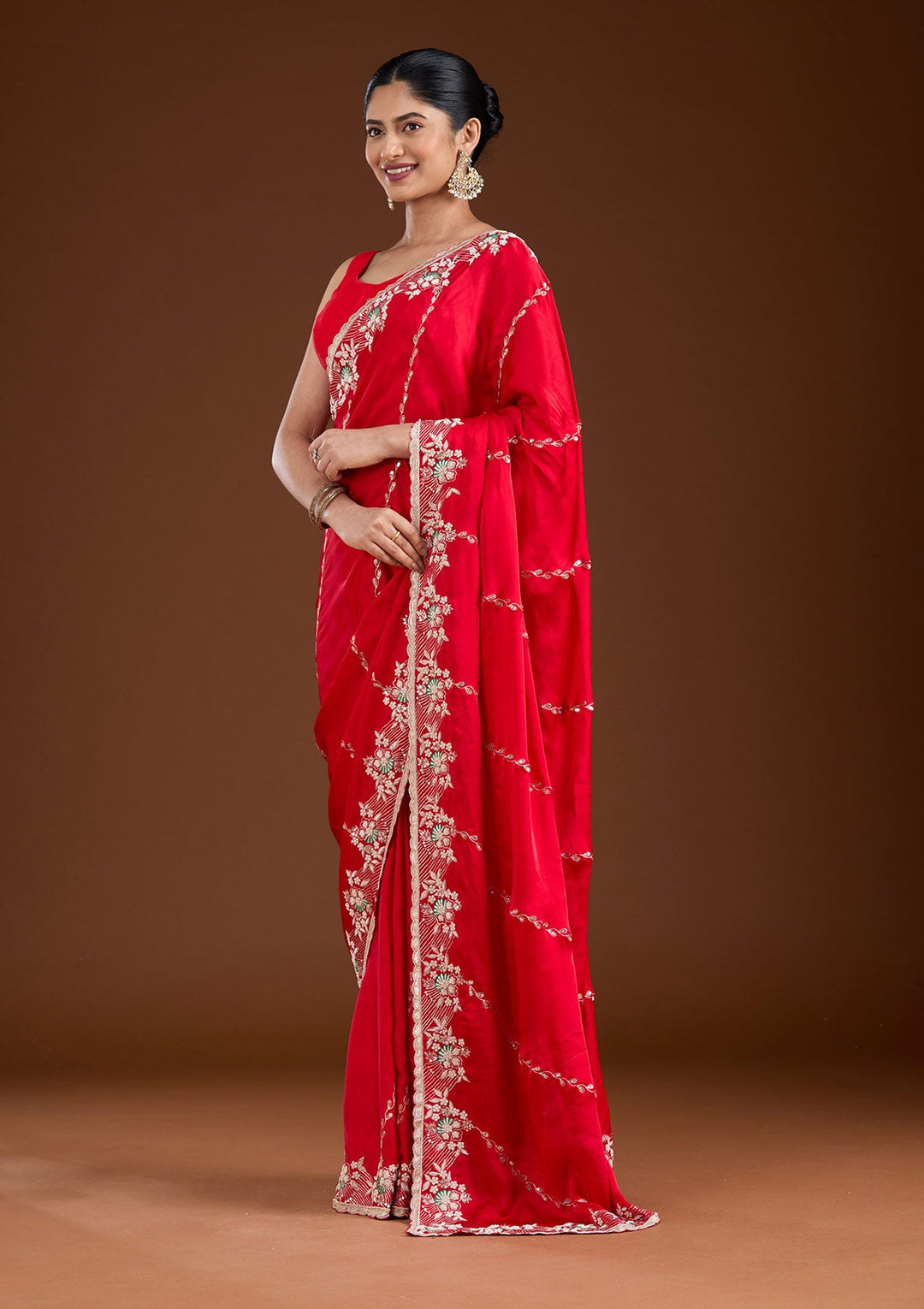 Red Aariwork Satin Saree-koskii
