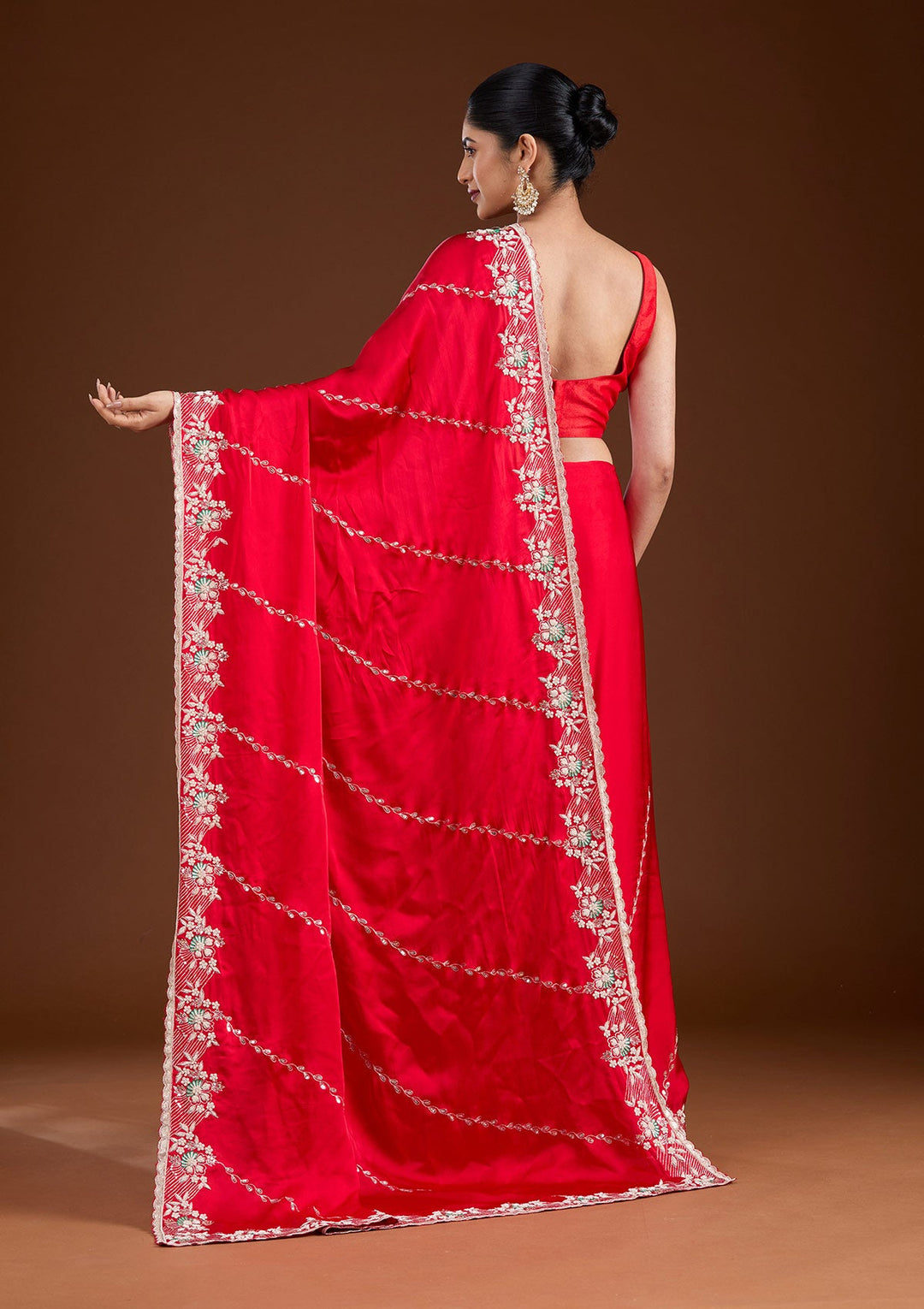Red Aariwork Satin Saree-koskii