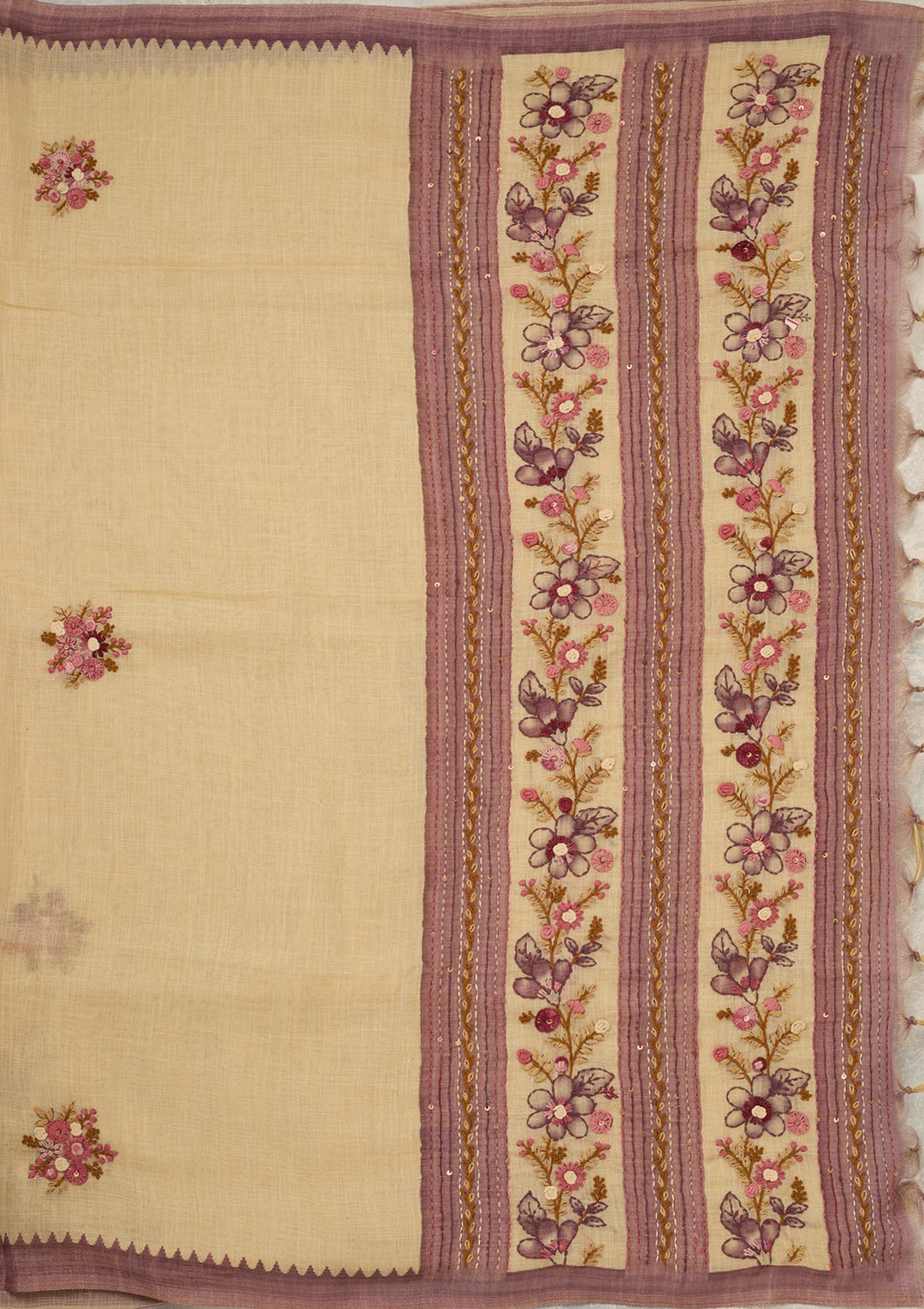 Beige Chanderi Threadwork Saree With Matching Blouse Piece