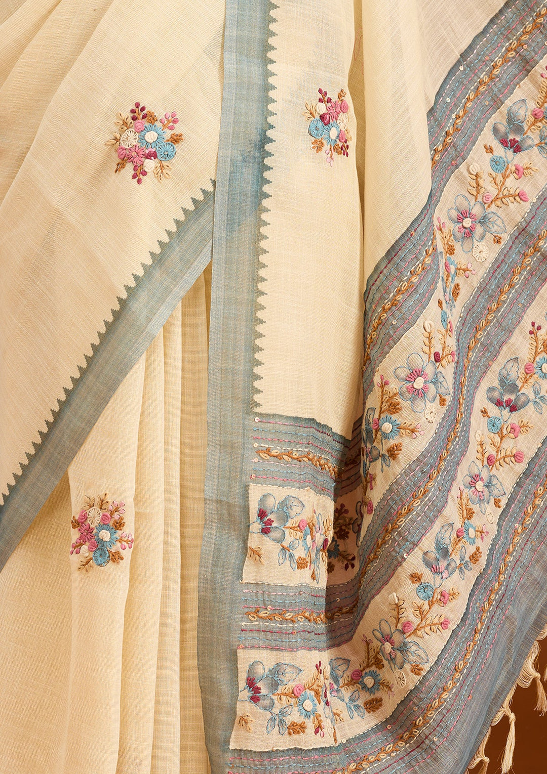 Beige Chanderi Threadwork Saree With Matching Blouse Piece