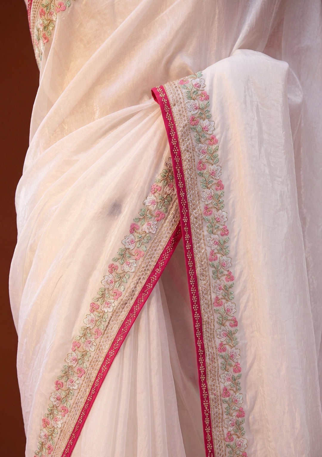 Off White Threadwork Tissue Saree With Matching Blouse Piece