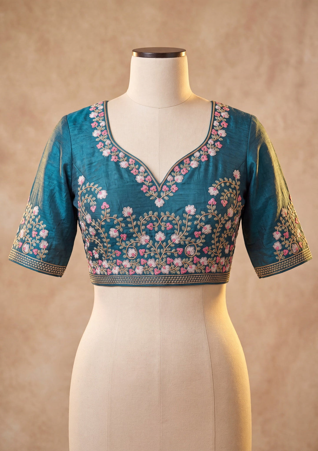 Off White Threadwork Tissue Saree With Matching Blouse Piece