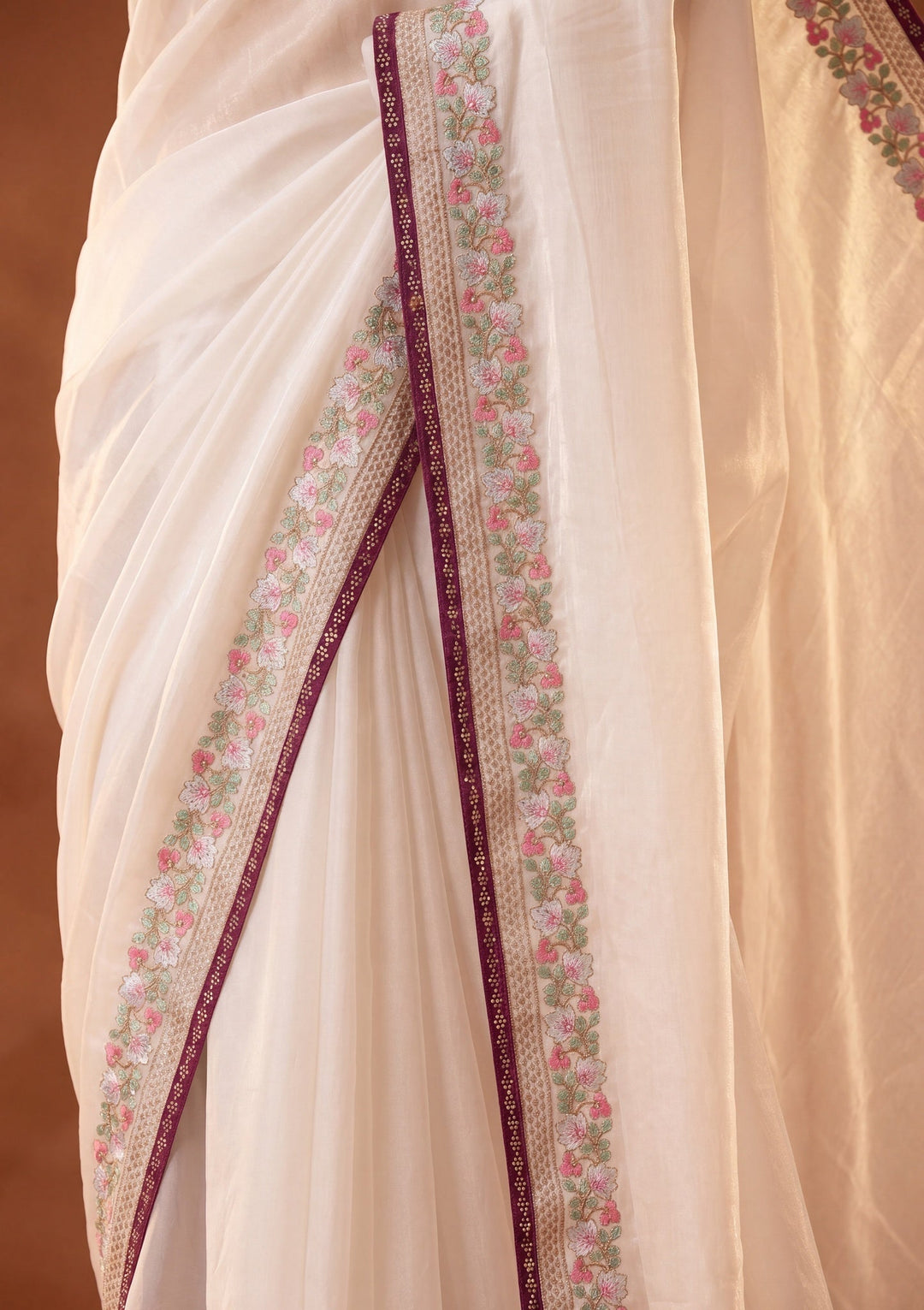 Off White Threadwork Tissue Saree With Matching Blouse Piece