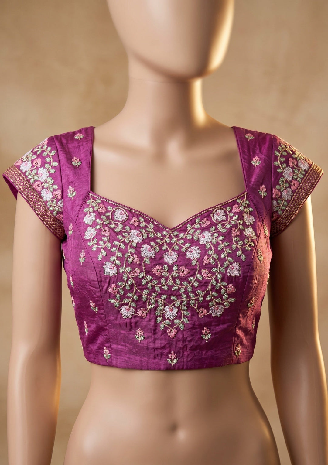 Off White Threadwork Tissue Saree With Matching Blouse Piece