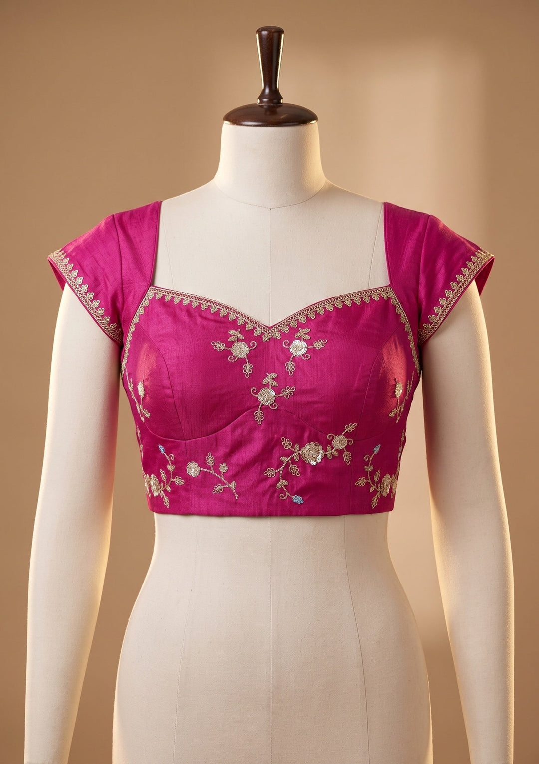 Onion Pink Sequins Crepe Saree With Matching Blouse Piece