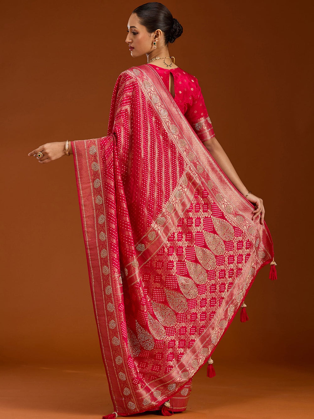 Magenta Pink Stonework Silk Saree-Koskii