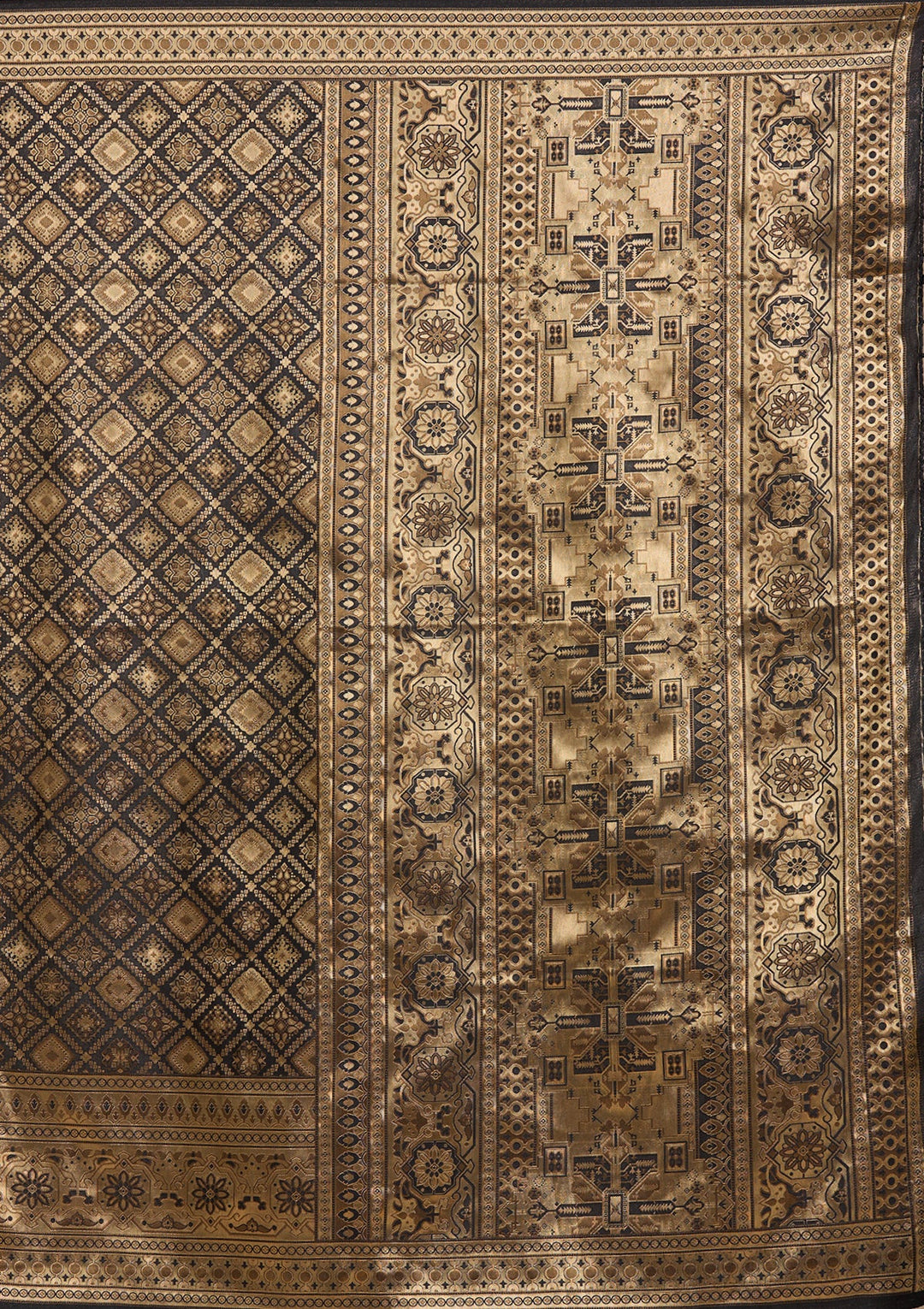 Black Banarasi Silk Saree-koskii