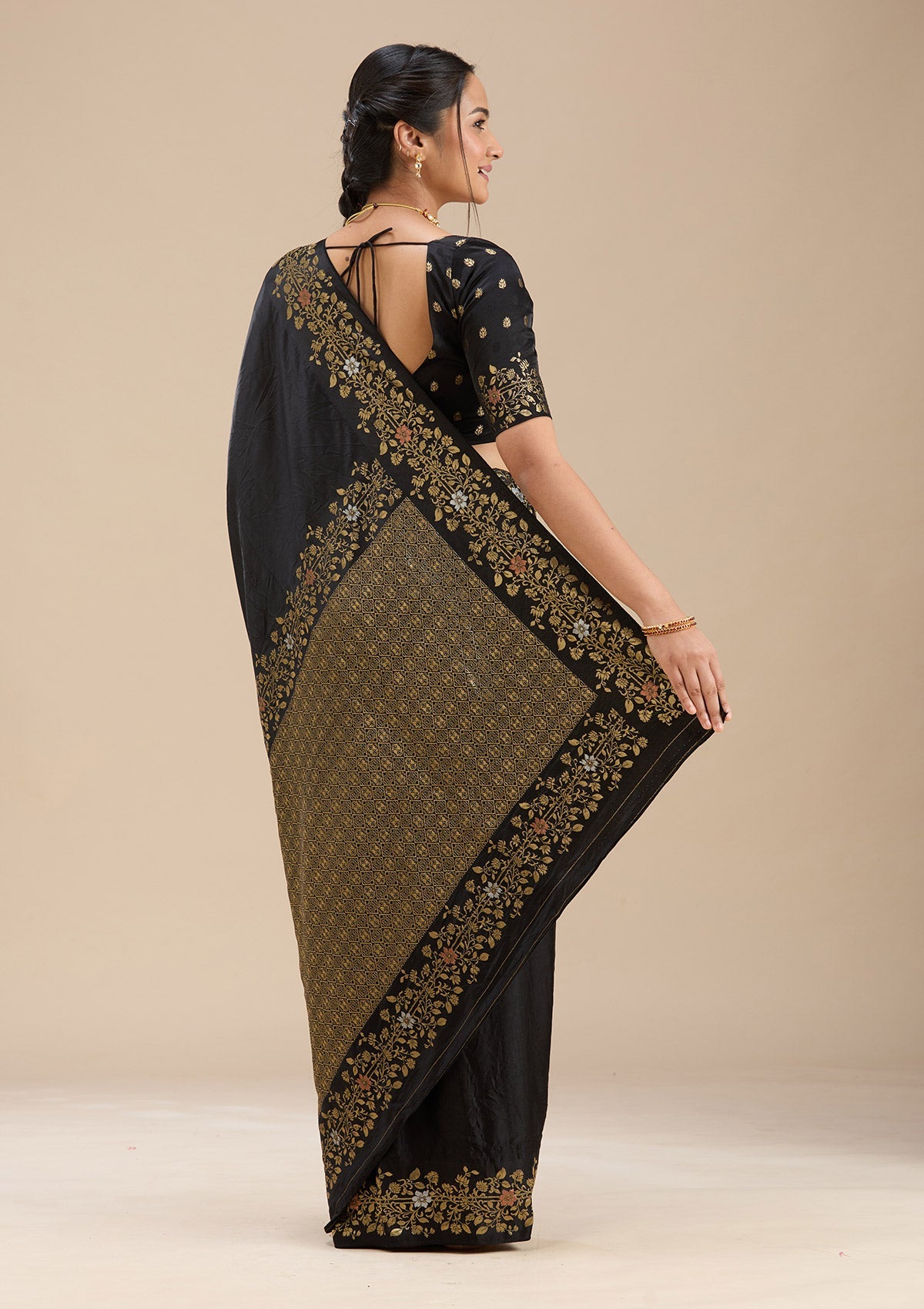 Black Banarasi Silk Saree-Koskii