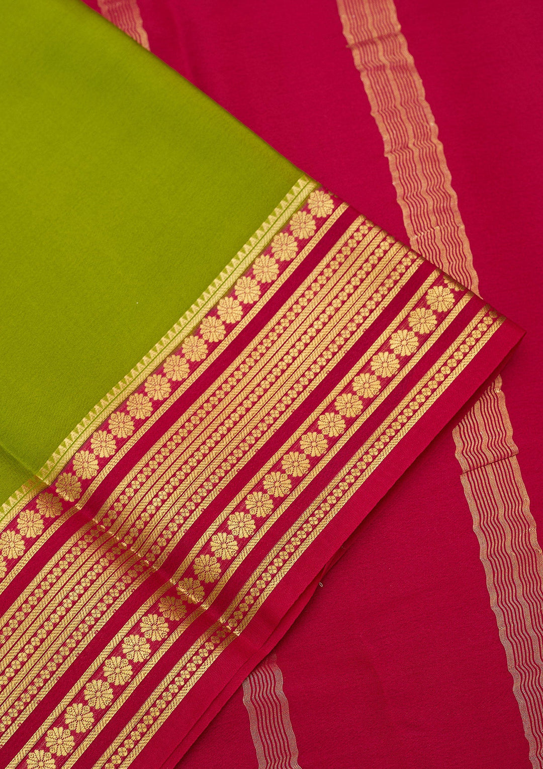 Parrot Green Zariwork Pure Crepe Silk Saree-Koskii