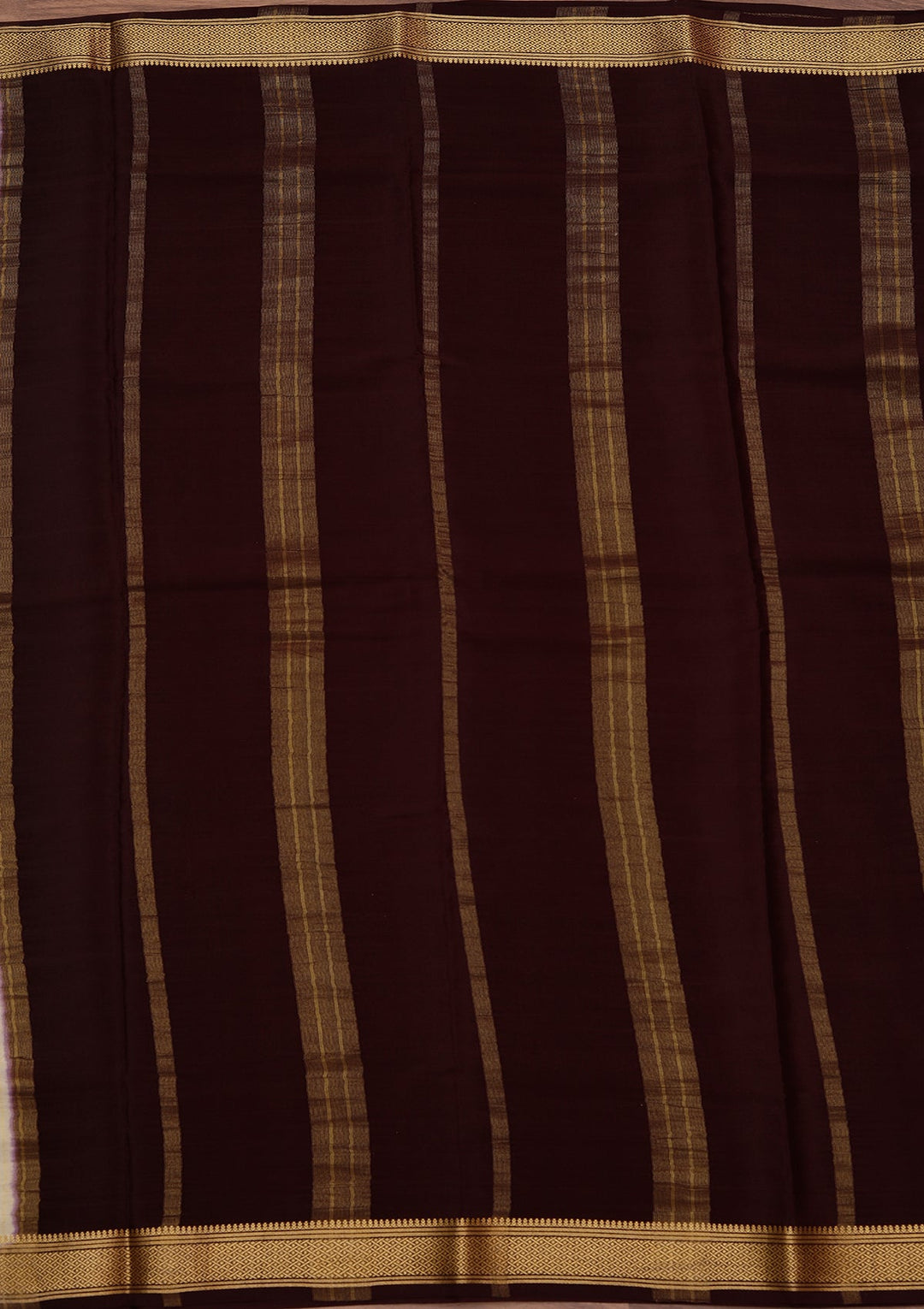 Cream Zariwork Pure Crepe Silk Saree_koskii