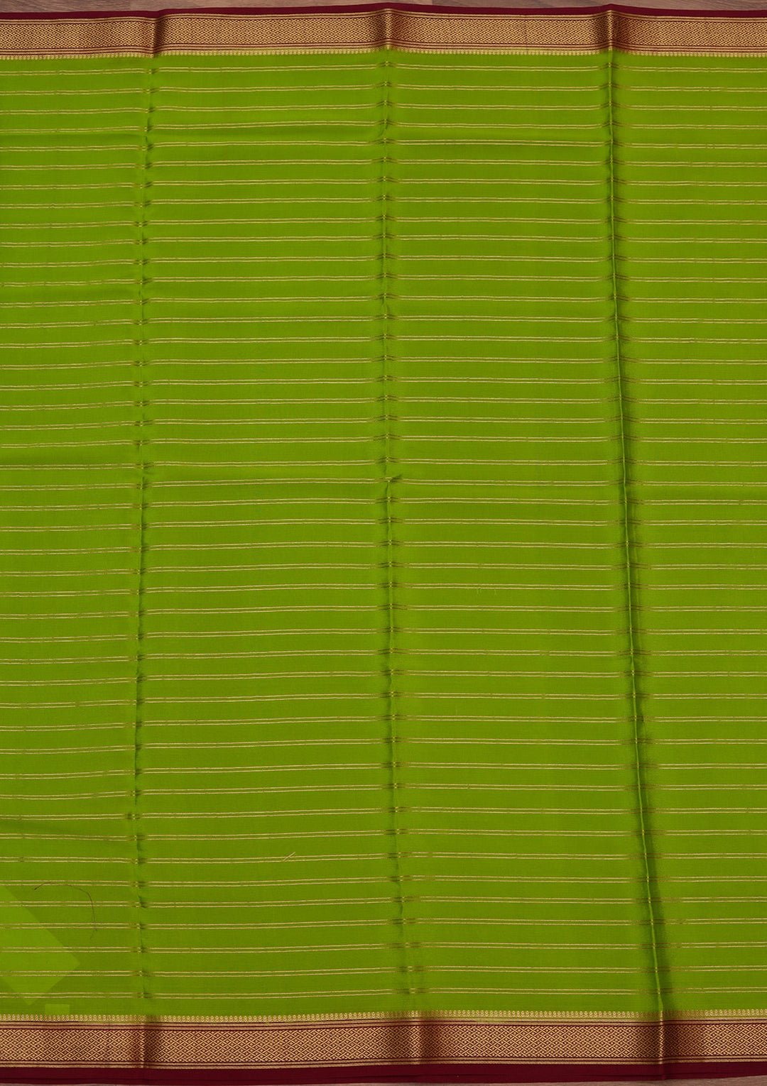 Parrot Green Zariwork Pure Crepe Silk_Saree_koskii