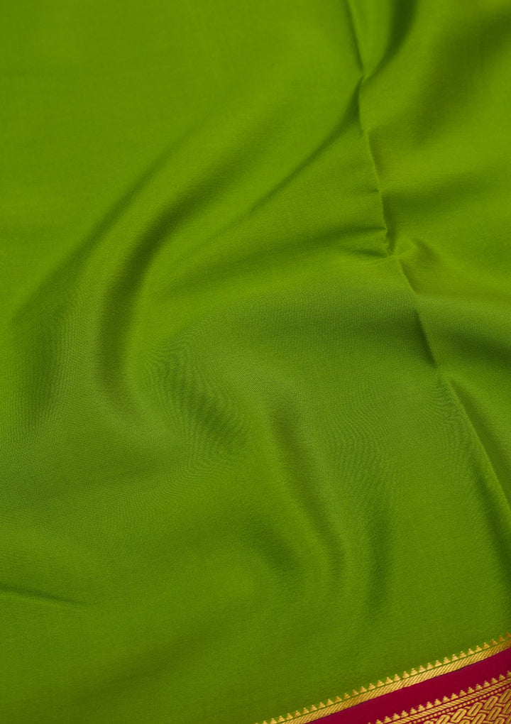 Parrot Green Zariwork Pure Crepe Silk Saree-Koskii