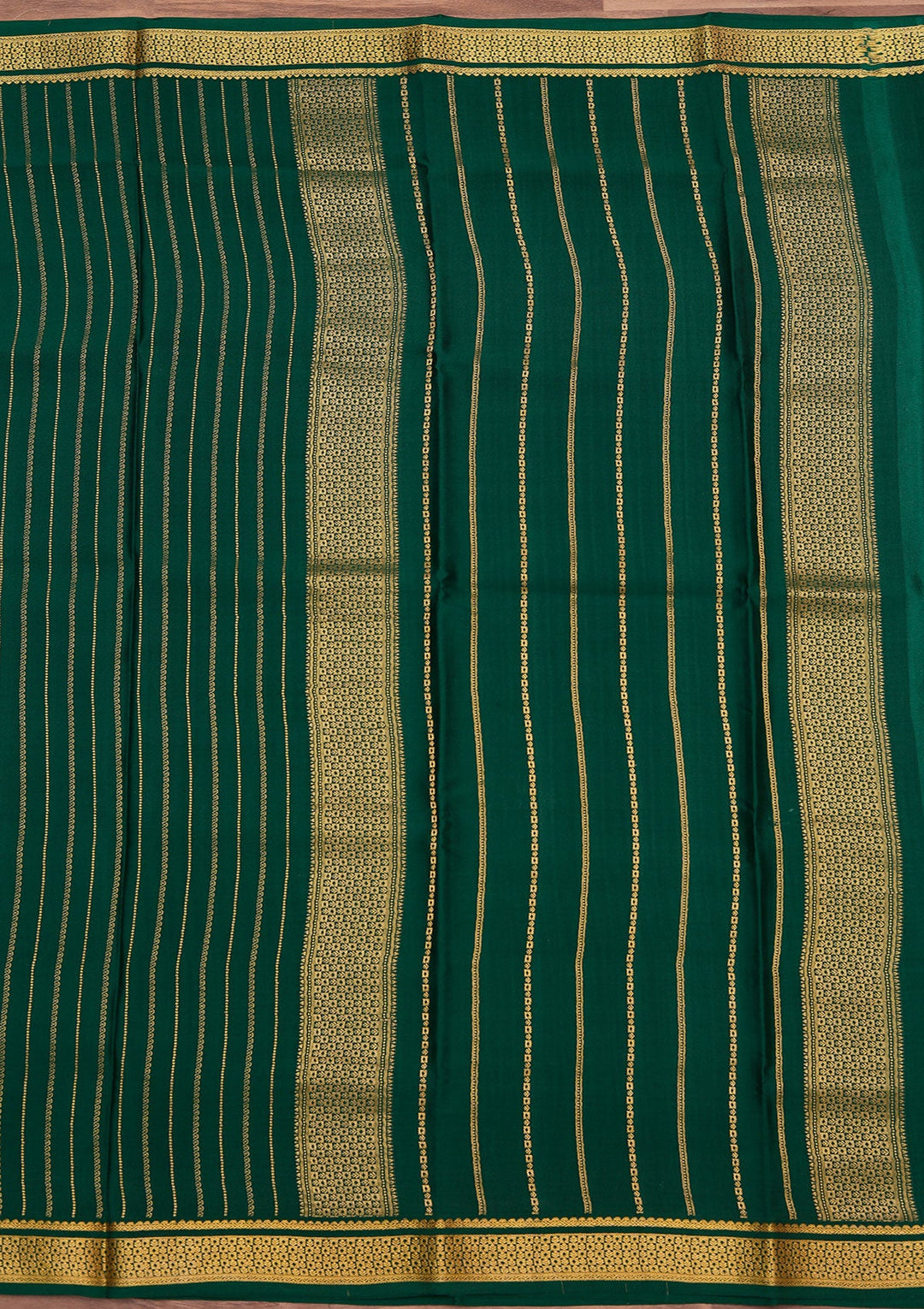 Rama Green Zariwork Pure Crepe Silk Saree_koskii