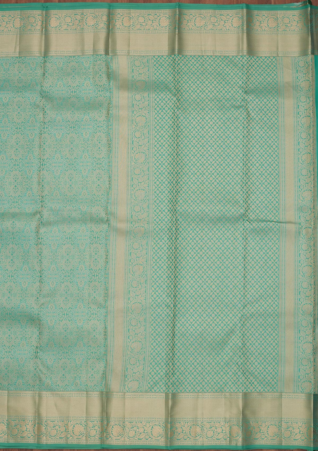 Sea Green Zariwork Pure Silk Saree-koskii