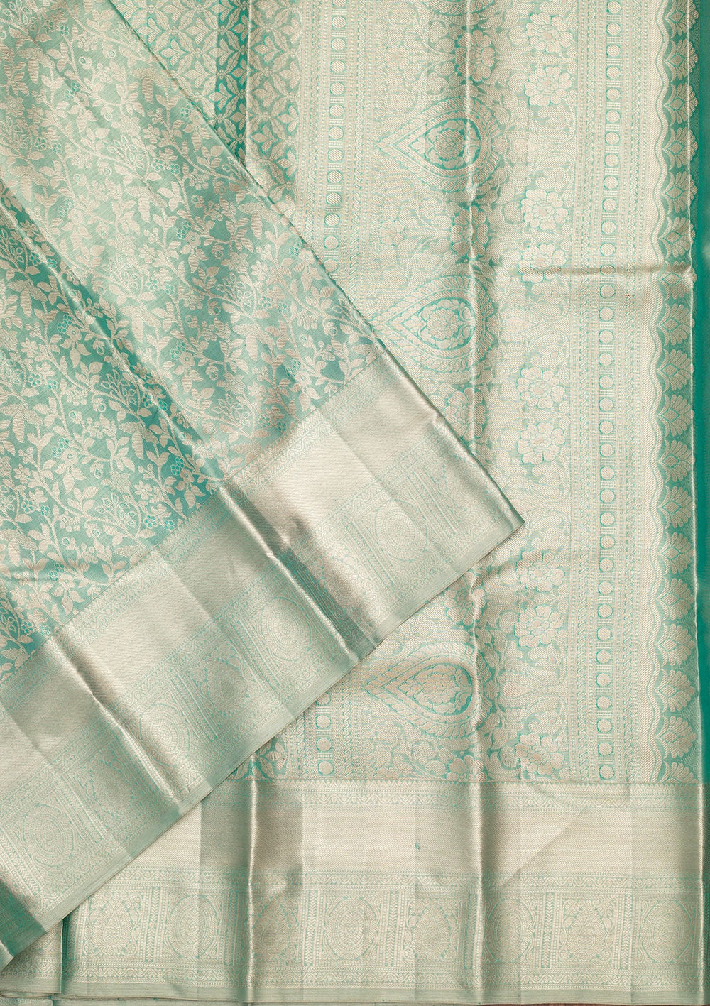 Leaf Green Zariwork Tissue Silk Saree-Koskii