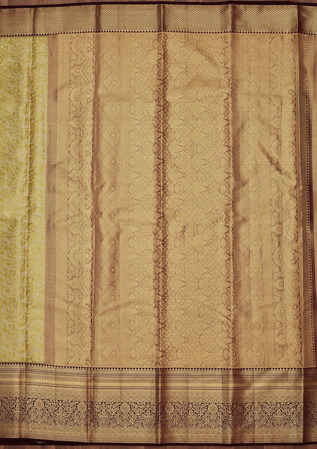 Mehandi Green Zariwork Tissue Silk Saree-Koskii
